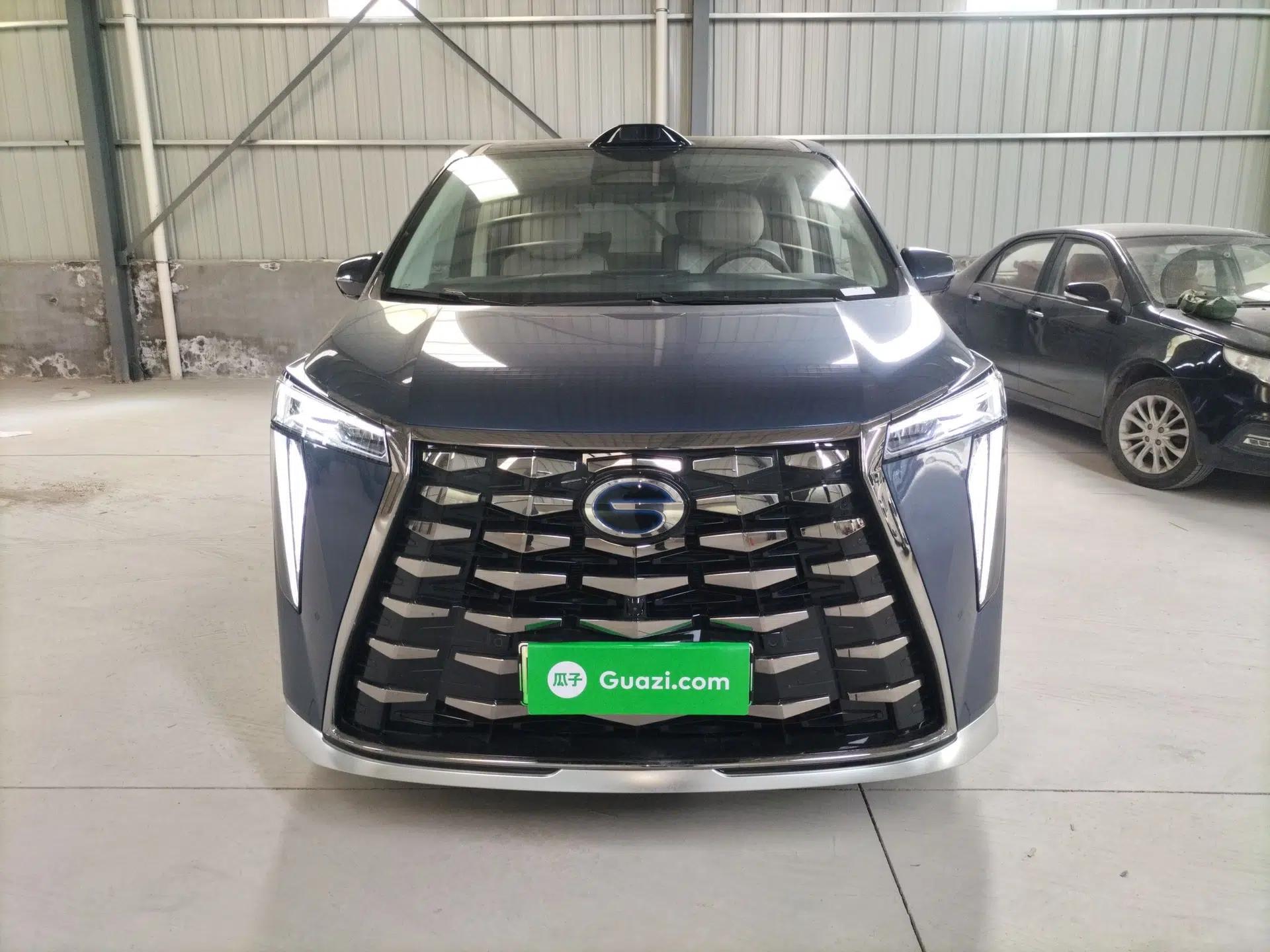 GAC Trumpchi Xiangwang M8 2025 Kunkun Series Ultra First-Class Cabin — миниатюра 2
