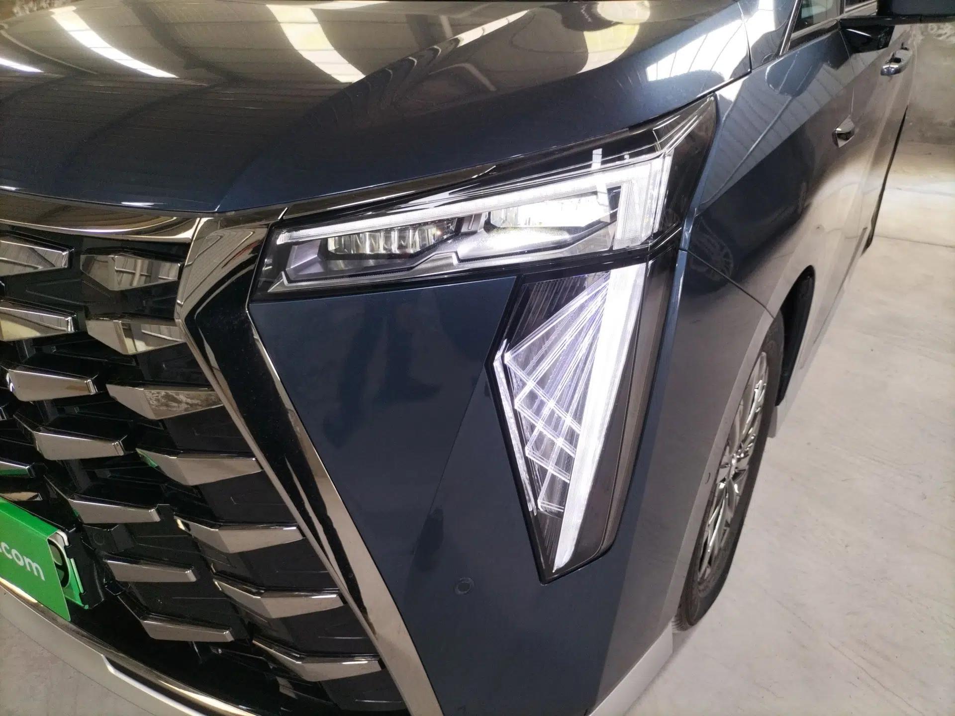 GAC Trumpchi Xiangwang M8 2025 Kunkun Series Ultra First-Class Cabin — миниатюра 9