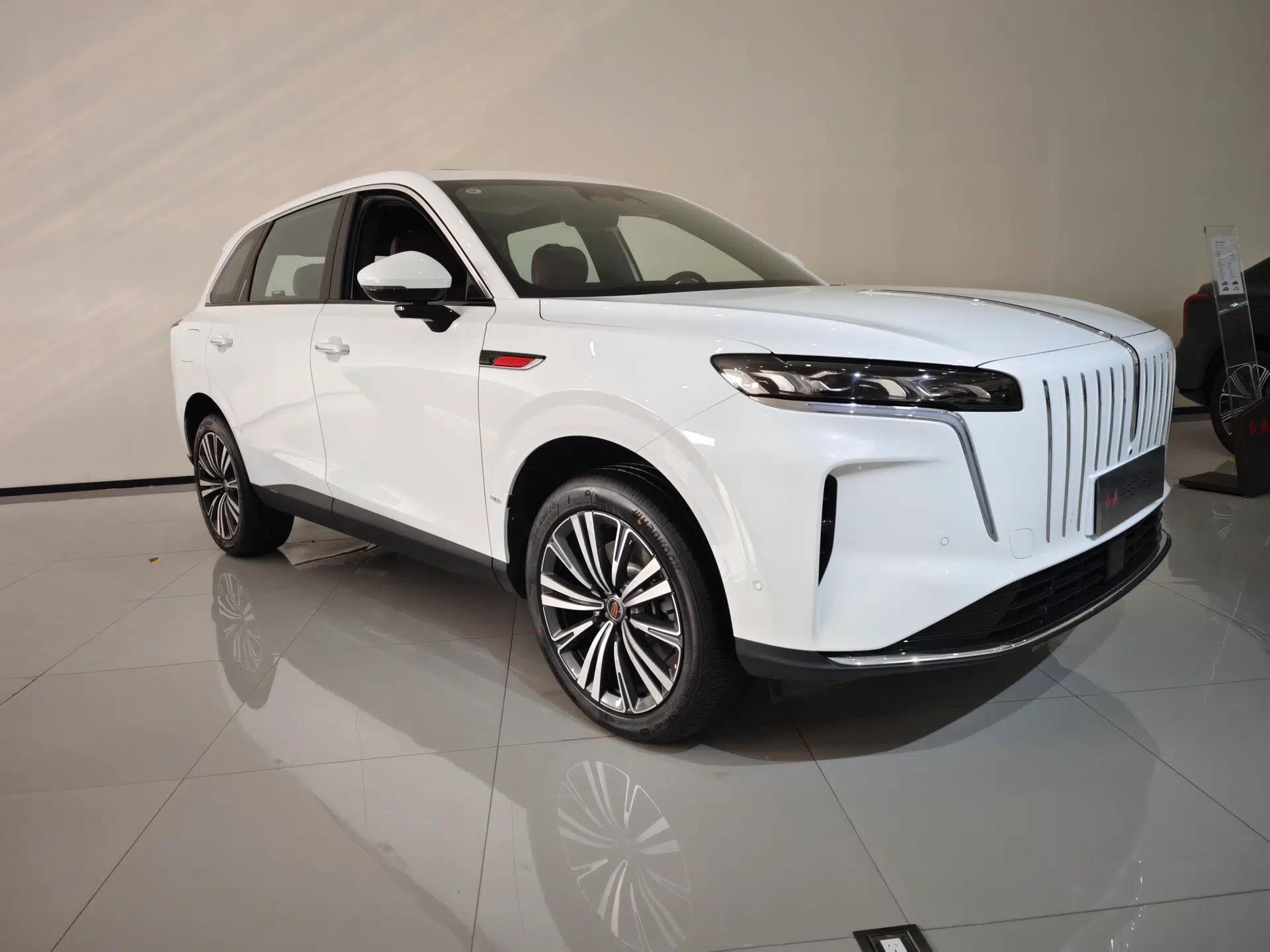 Hongqi HS6 PHEV 2026 240 Smart Hybrid Version — миниатюра 2