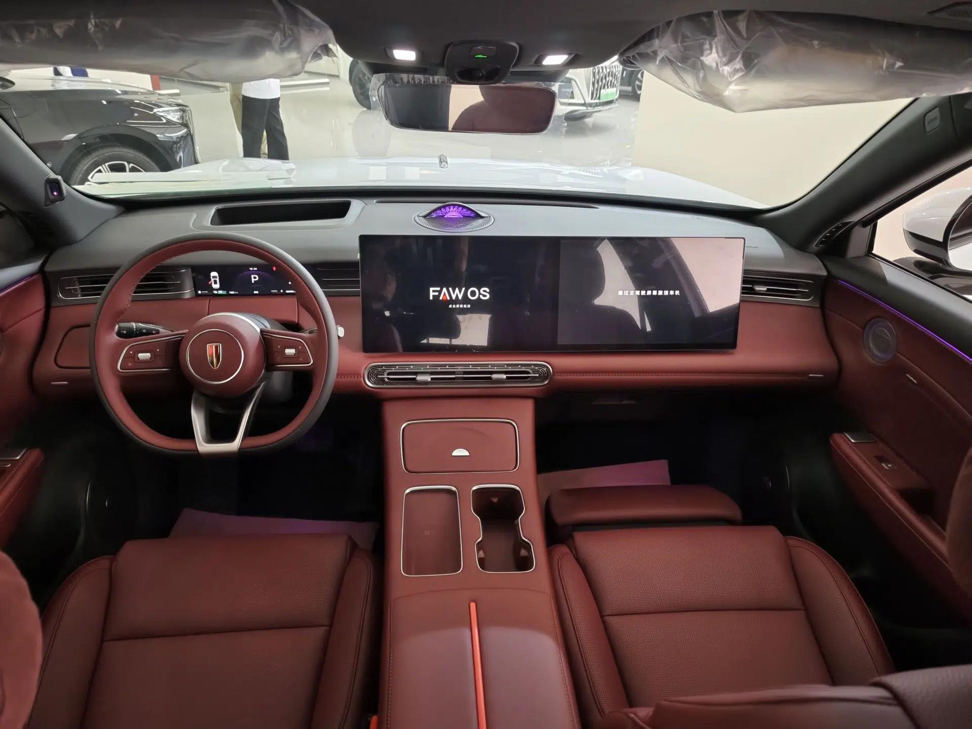 Hongqi HS6 PHEV 2026 240 Smart Hybrid Version — миниатюра 14