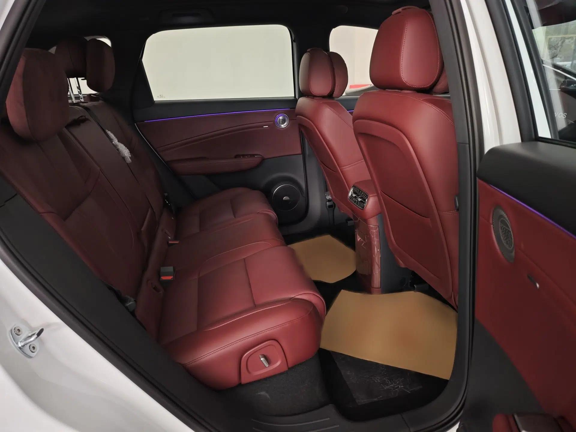 Hongqi HS6 PHEV 2026 240 Smart Hybrid Version — миниатюра 20