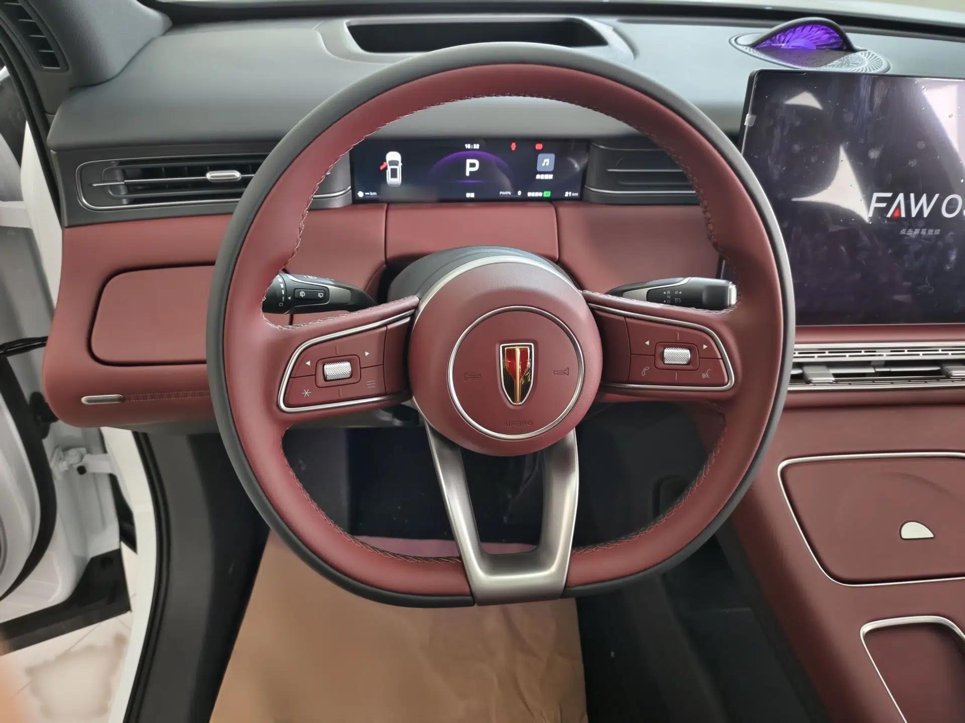 Hongqi HS6 PHEV 2026 240 Smart Hybrid Version — миниатюра 22