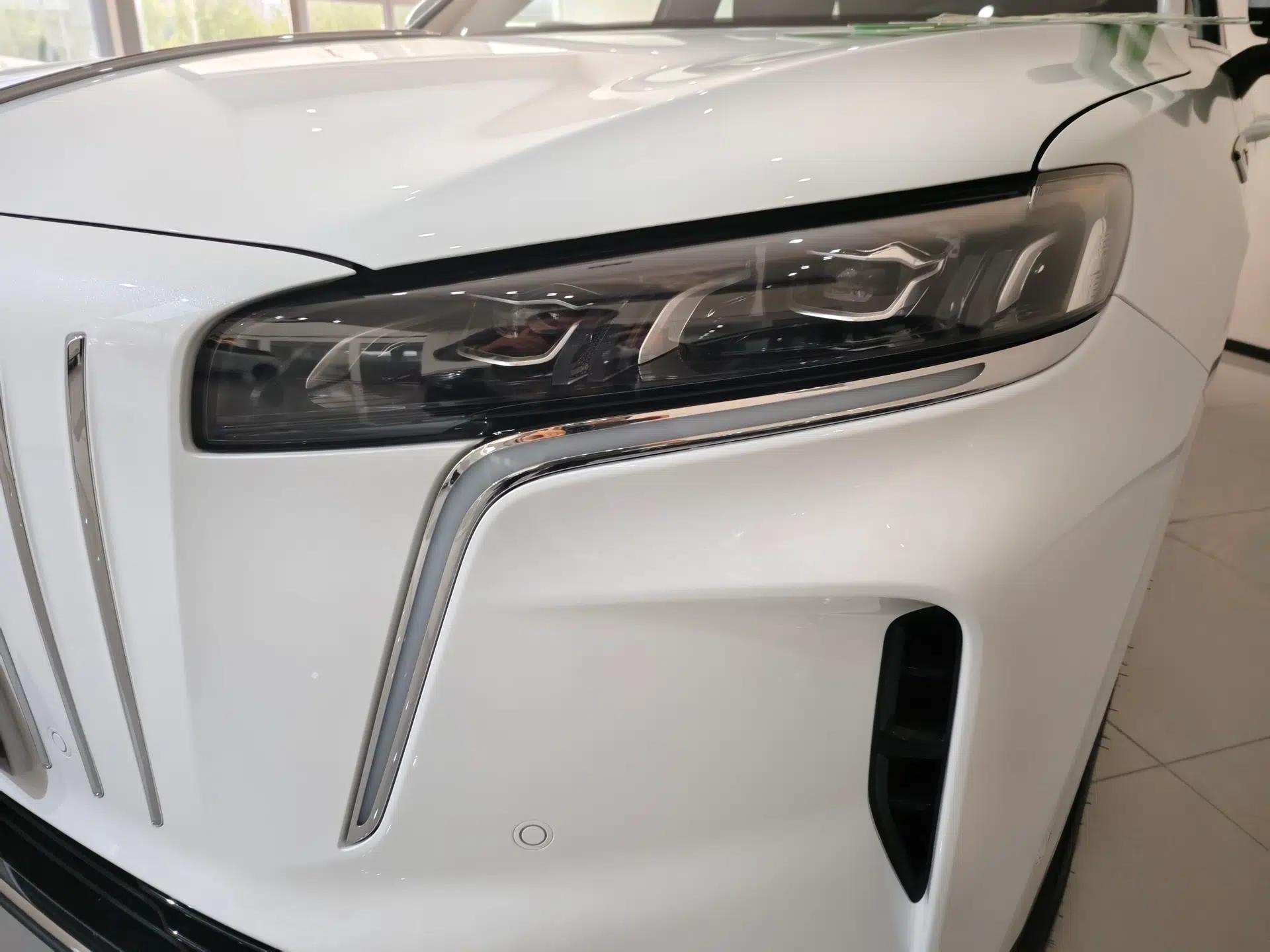Hongqi HS6 PHEV 2026 240 Smart Hybrid Version — миниатюра 6