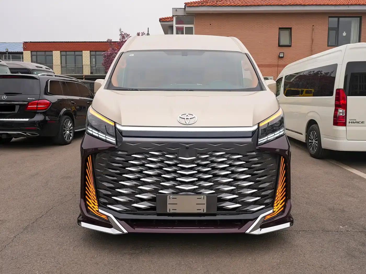 2025 HIACE 3.5L Automatic — миниатюра 2