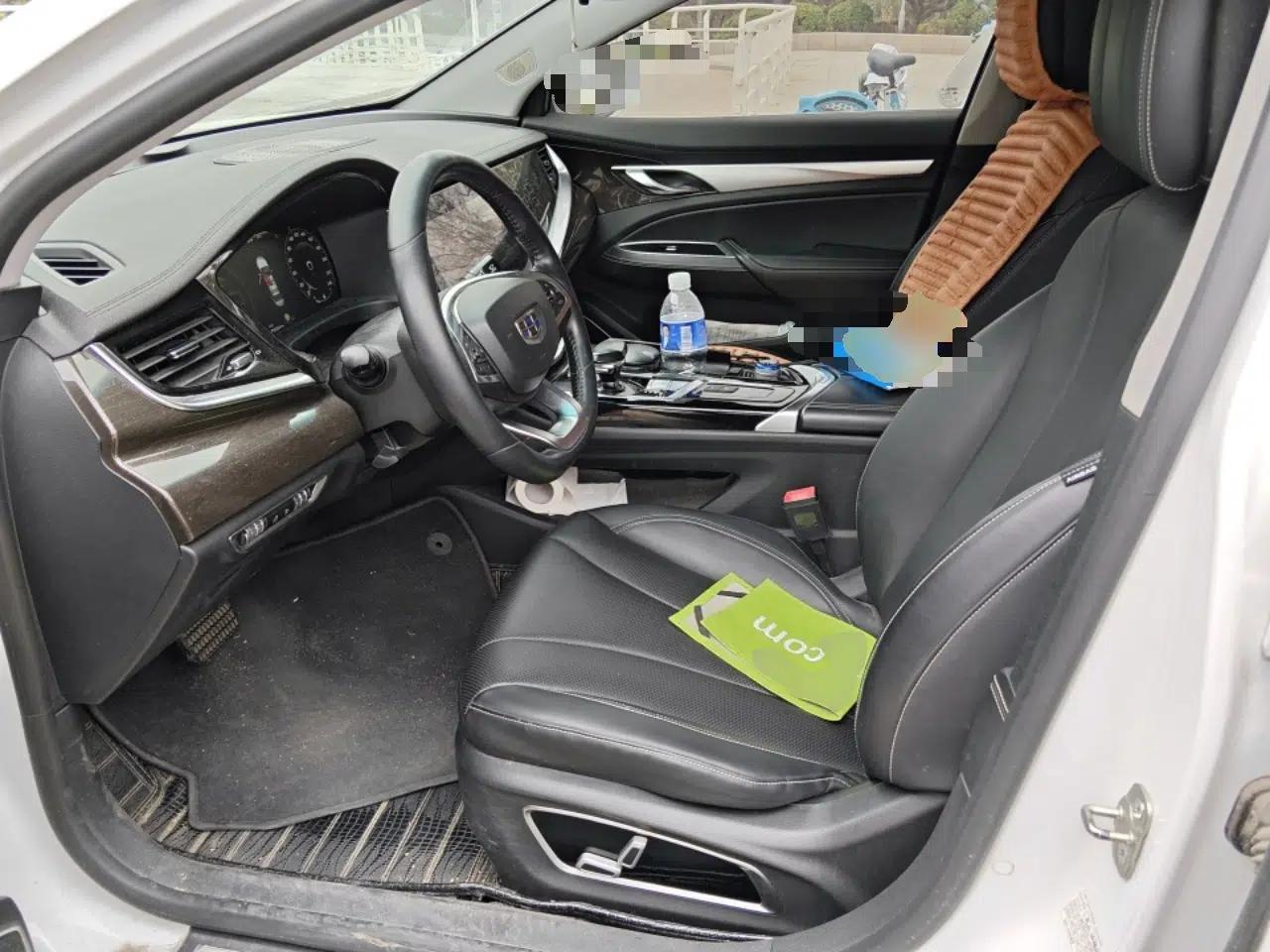 Geely Auto Emgrand GT New Energy 2018 1.5T PHEV Yaoxiang Edition — миниатюра 16