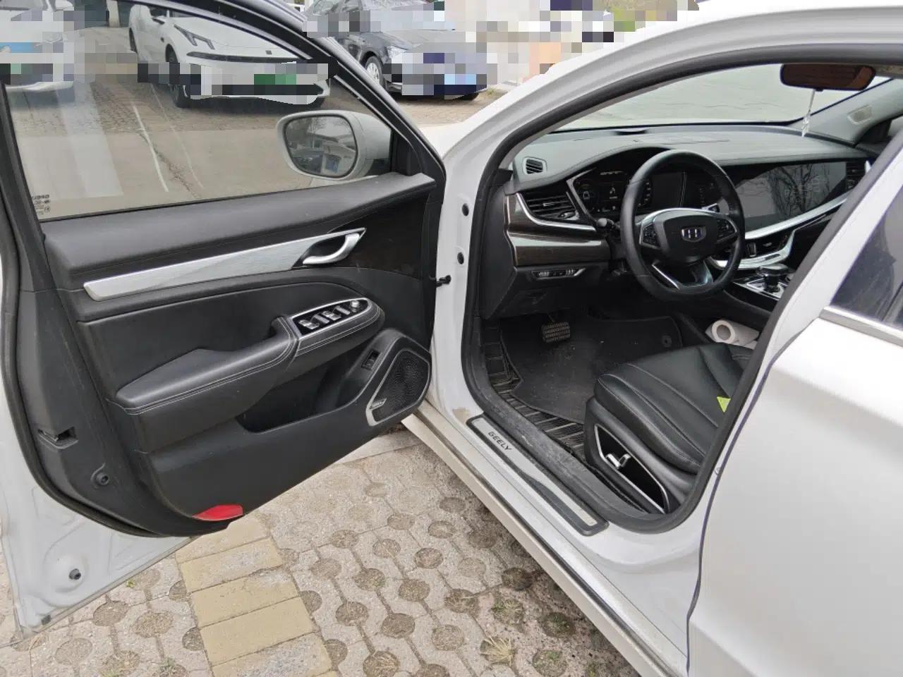 Geely Auto Emgrand GT New Energy 2018 1.5T PHEV Yaoxiang Edition — миниатюра 17