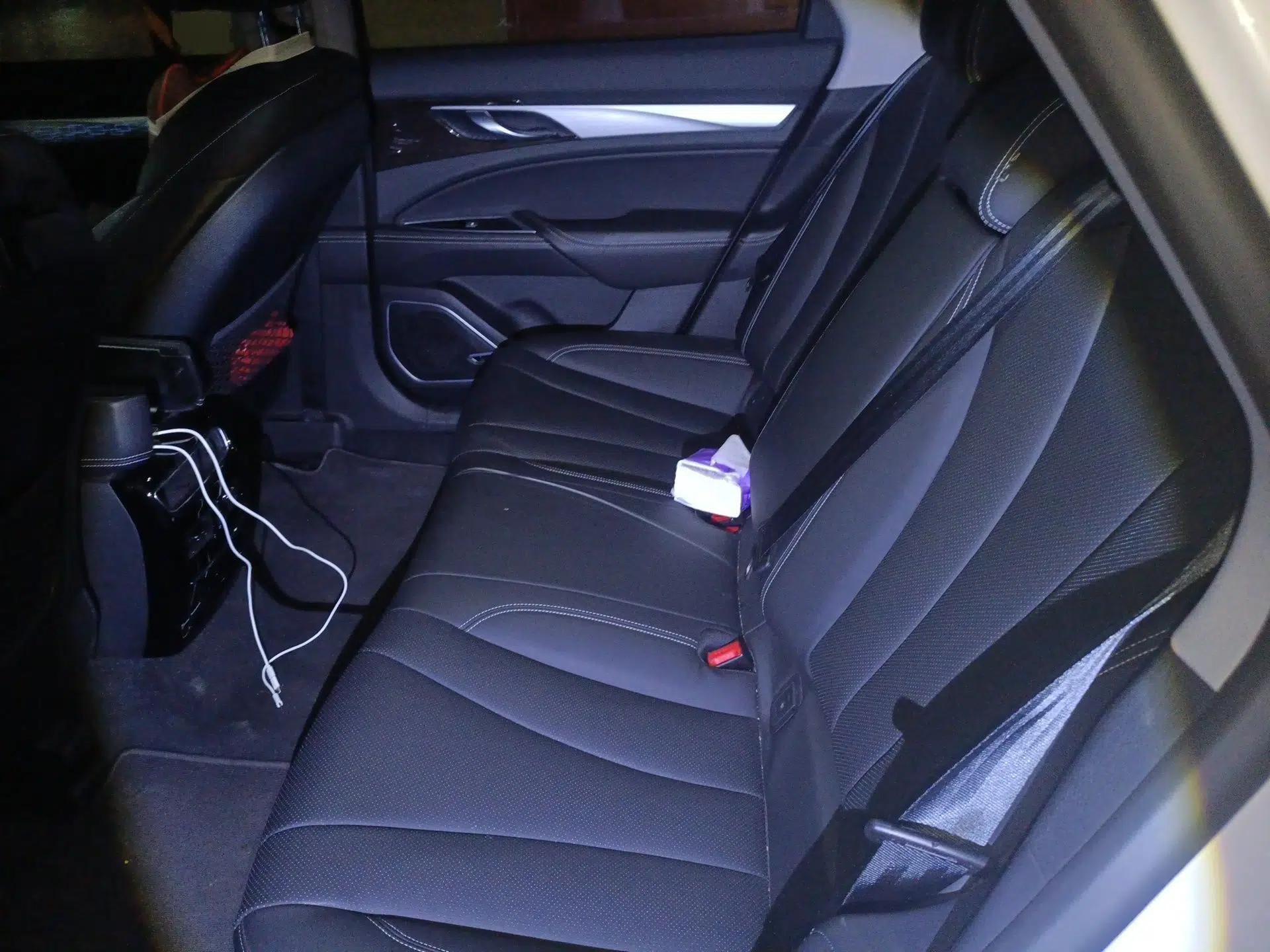Geely Auto Emgrand GT New Energy 2018 1.5T PHEV Yao Ling Edition — миниатюра 18