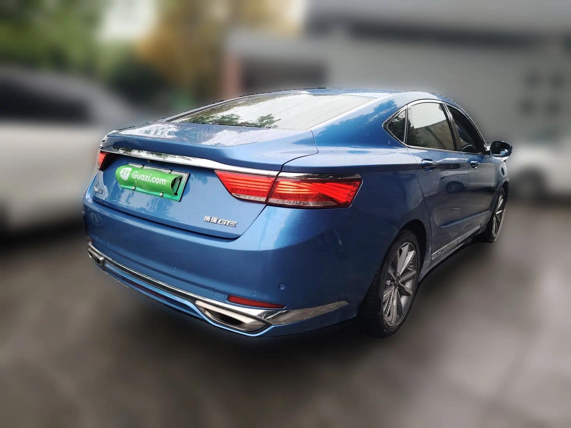 Geely Auto Emgrand GT New Energy 2018 1.5T PHEV Yao Ling Edition — миниатюра 6