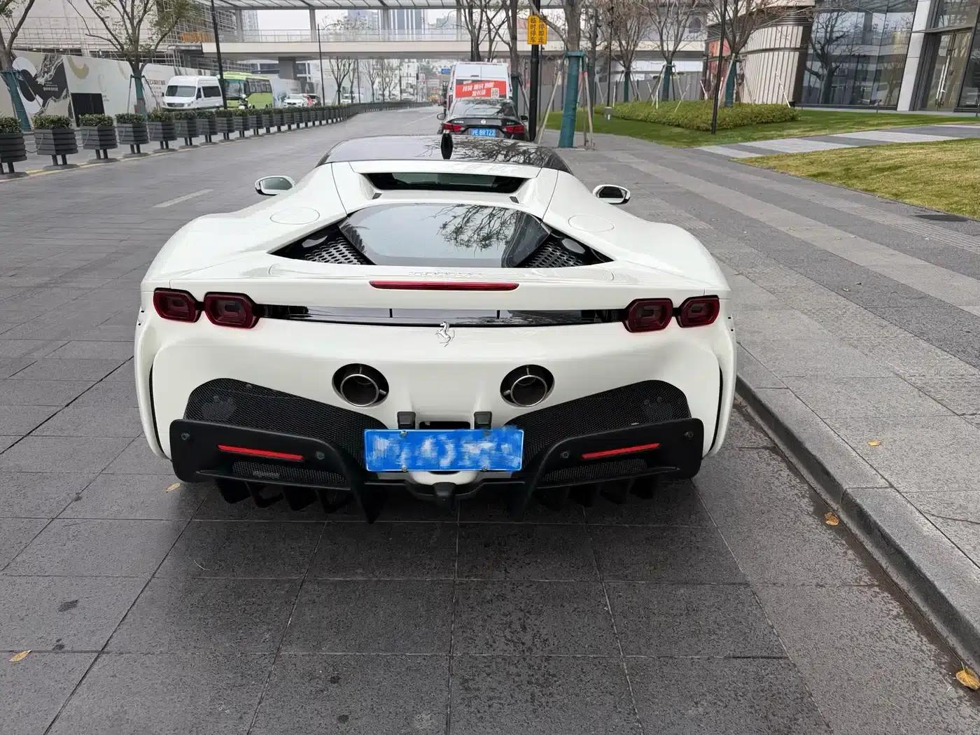 SF90 2020 3.9T V8 Stradale — миниатюра 6
