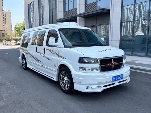 2013 SAVANA 6.0L 2500S Sport Edition 7-seater