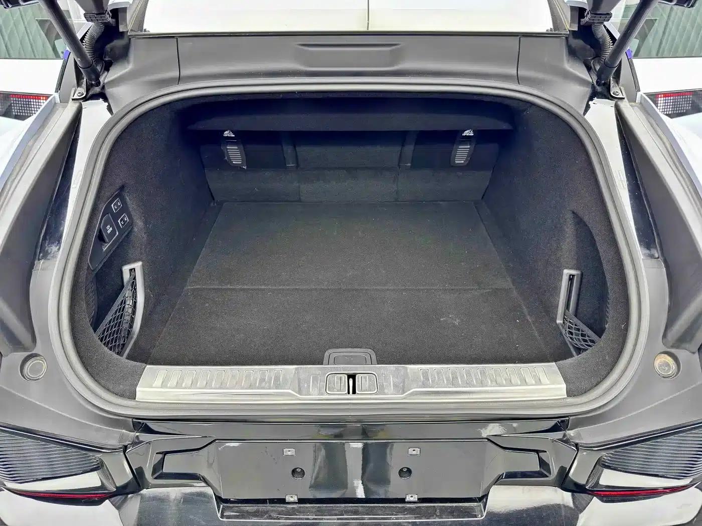HiPhi Z 2023 City Edition (4-seater) — миниатюра 17