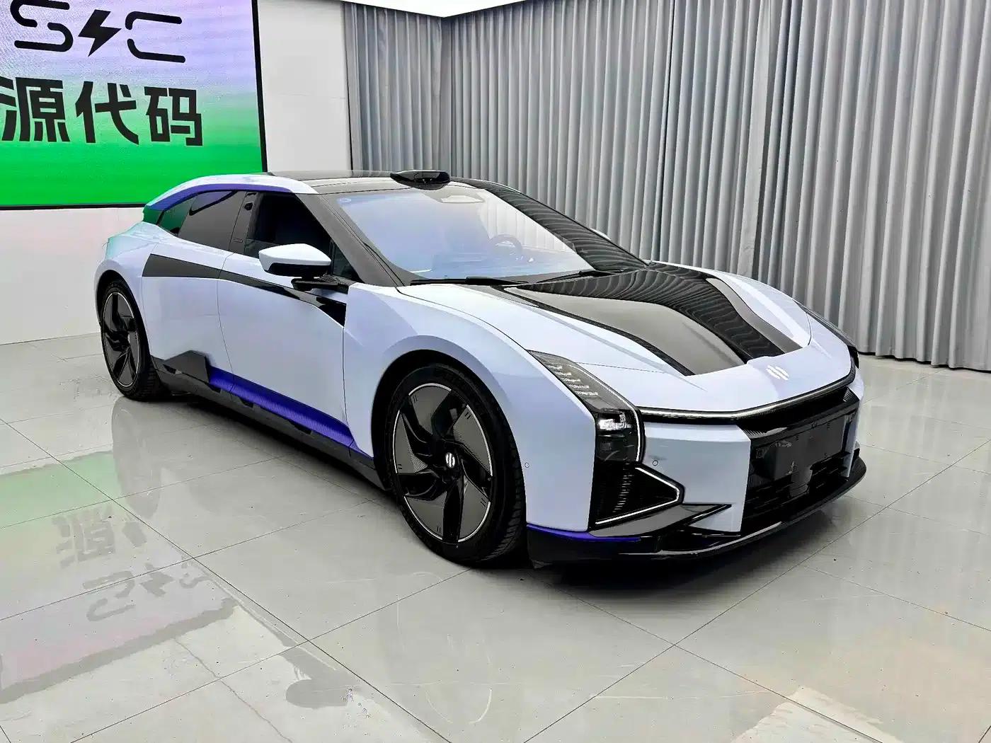 HiPhi Z 2023 City Edition (4-seater) — миниатюра 5