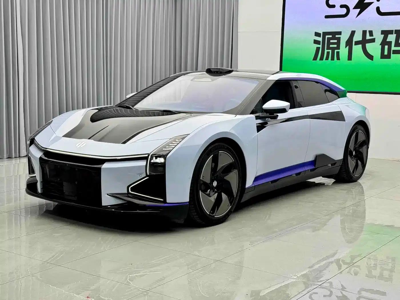 HiPhi Z 2023 City Edition (4-seater) — миниатюра 7