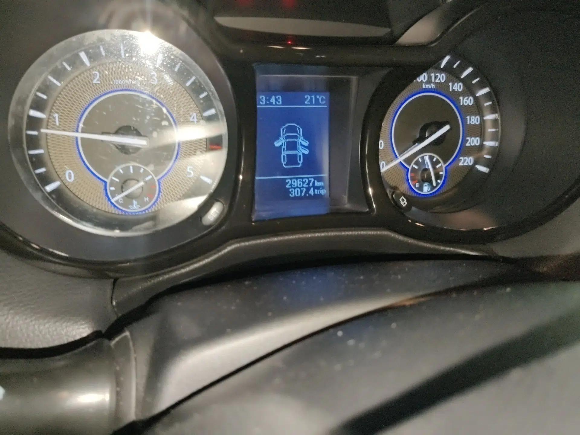 JMC Yuhu 3 2018 2.5T Diesel Two-Wheel Drive Advanced Version Standard Wheelbase — миниатюра 13