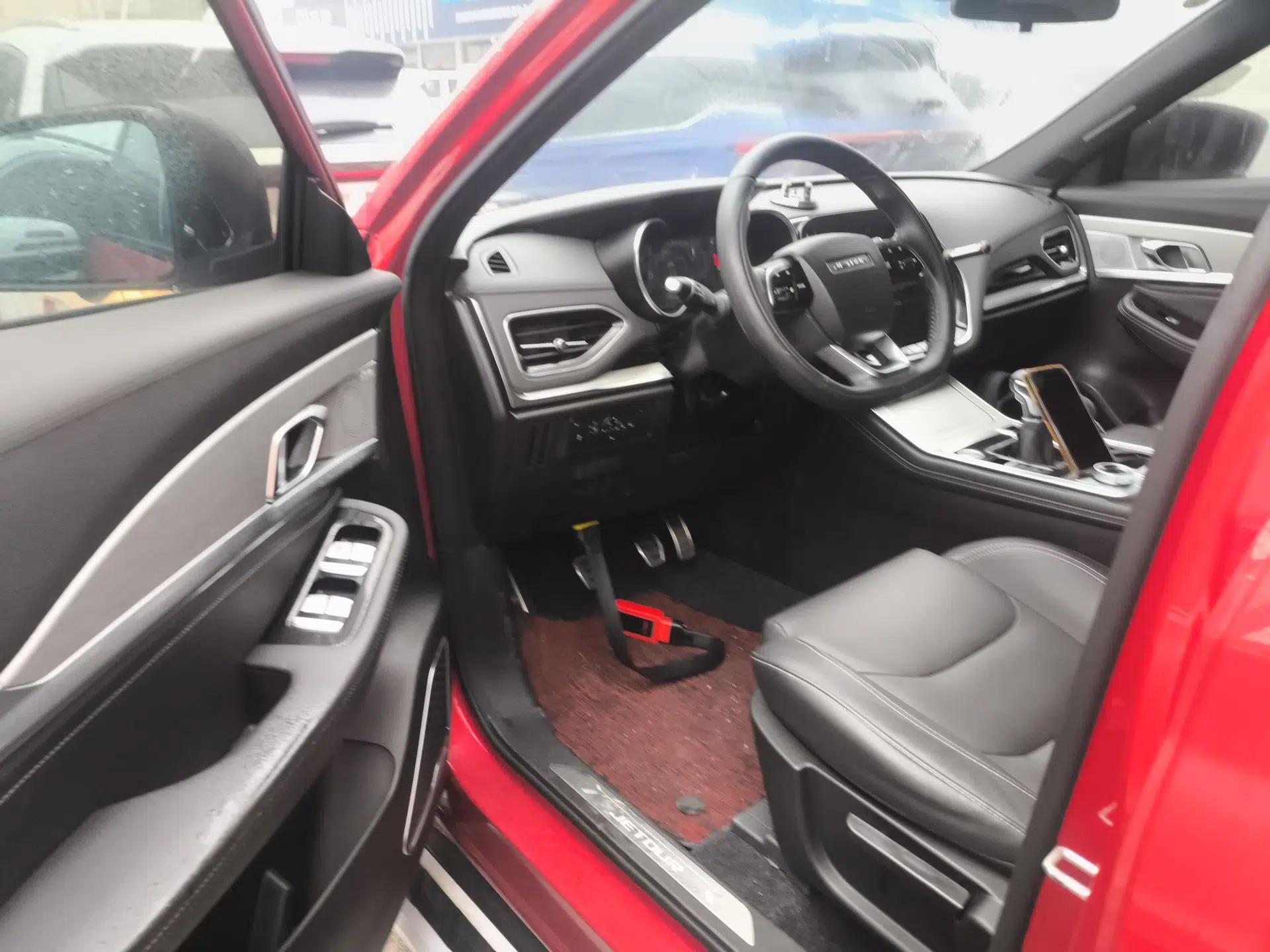 JETOUR X70 Coupe 2020 1.5T Manual Cool 6-Seater — миниатюра 19