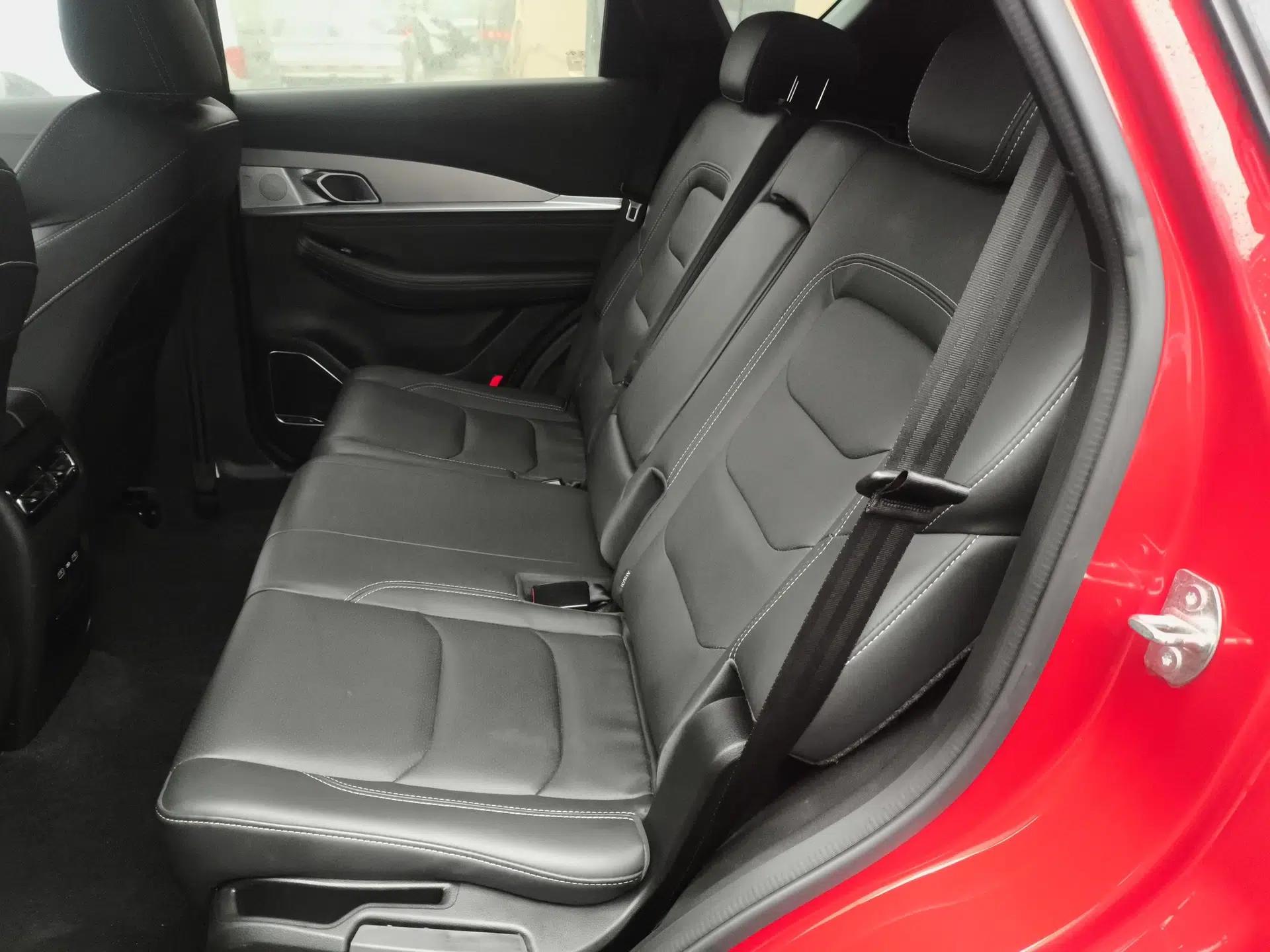 JETOUR X70 Coupe 2020 1.5T Manual Cool 6-Seater — миниатюра 20