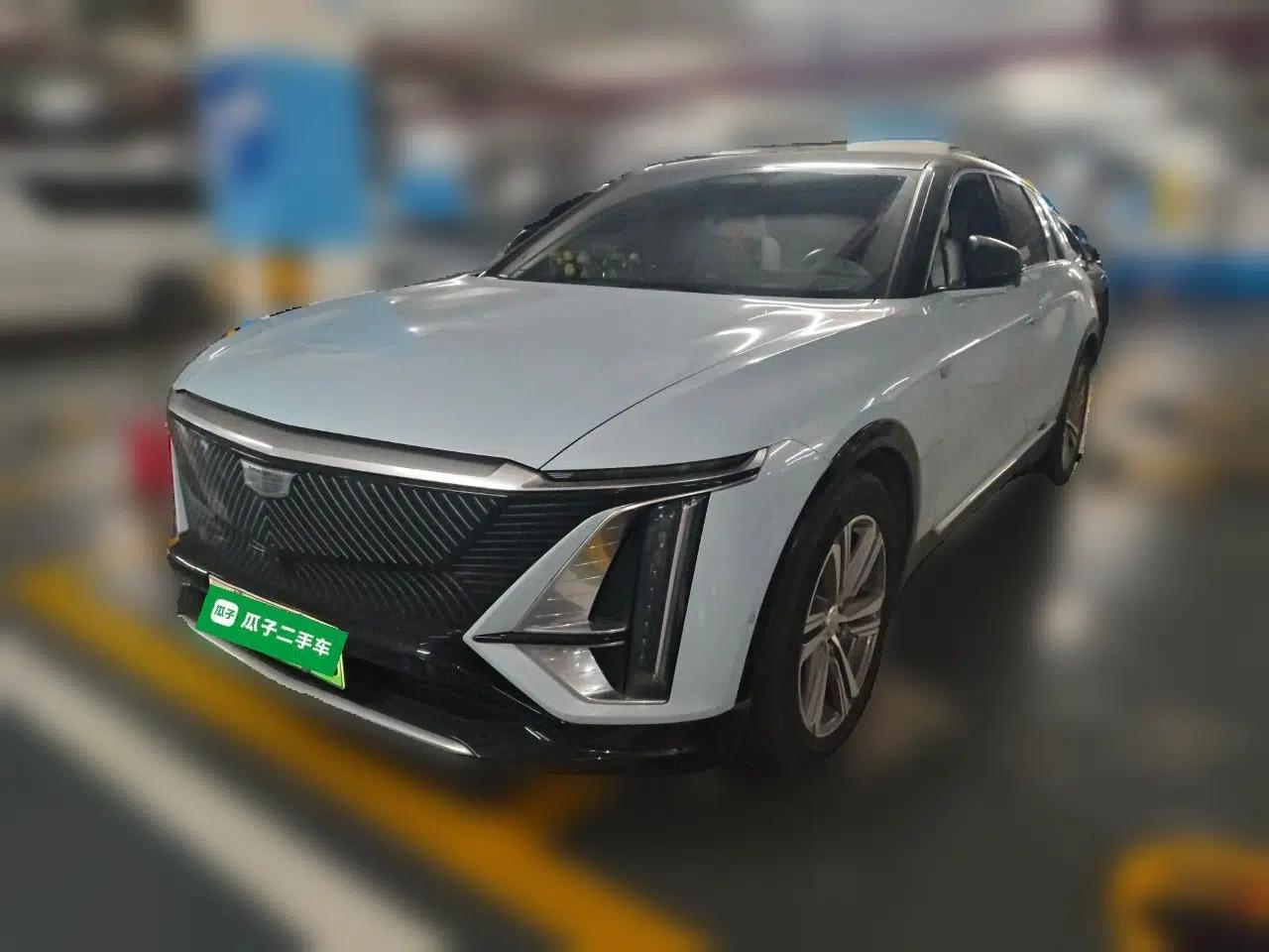 Cadillac LYRIQ 2022 Rear-Drive Long-Range Luxury Edition — миниатюра 1