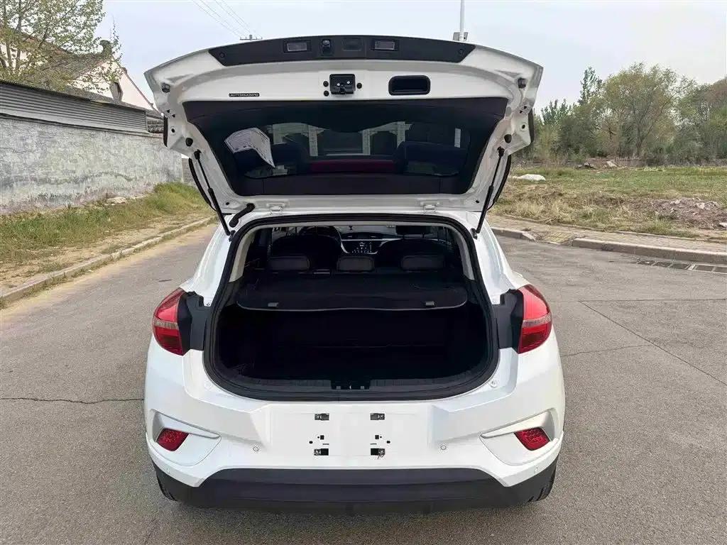 Geely GSe 2018 Premium Edition — миниатюра 20