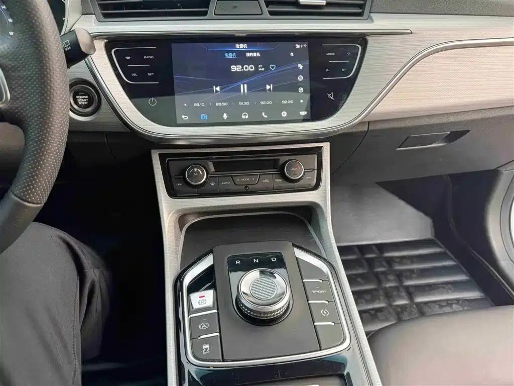 Geely GSe 2018 Premium Edition — миниатюра 9
