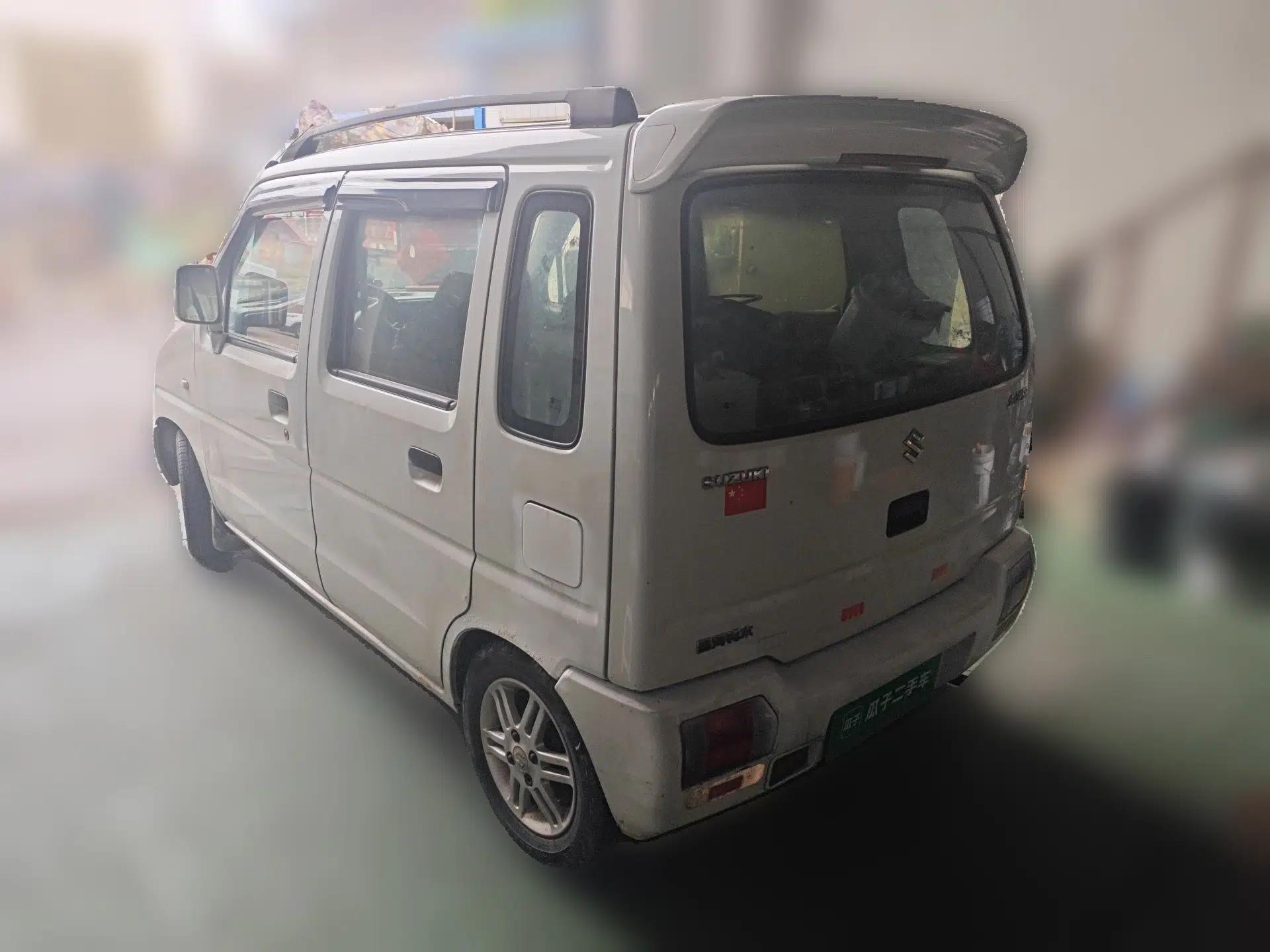 Suzuki Wagon R 2013 Venture Edition 1.0L Manual Economy Model — миниатюра 4