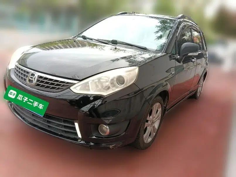 Suzuki Liana A6 2015 Hatchback 1.4L Manual Ideal Model — миниатюра 1