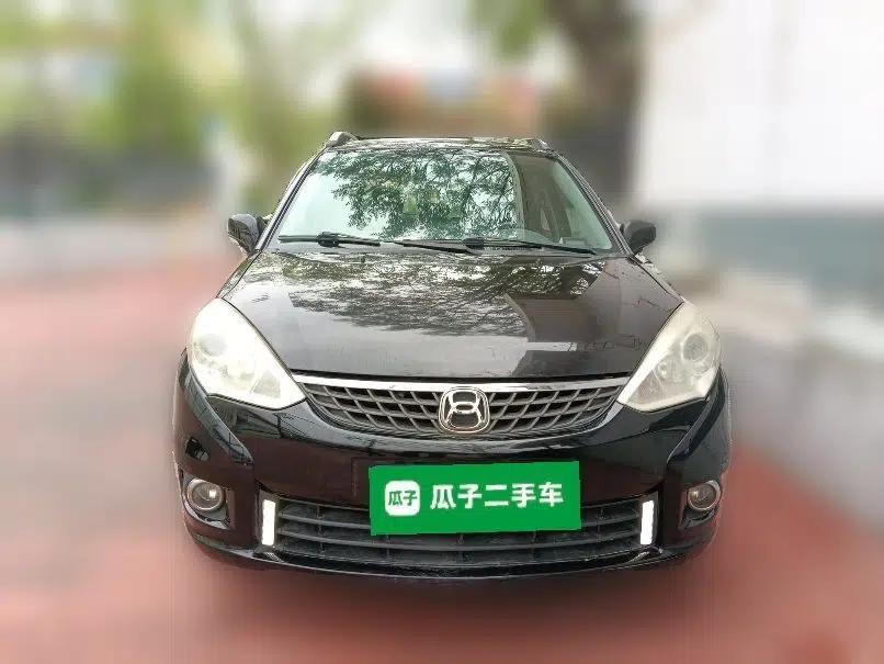 Suzuki Liana A6 2015 Hatchback 1.4L Manual Ideal Model — миниатюра 2