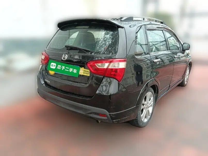 Suzuki Liana A6 2015 Hatchback 1.4L Manual Ideal Model — миниатюра 6