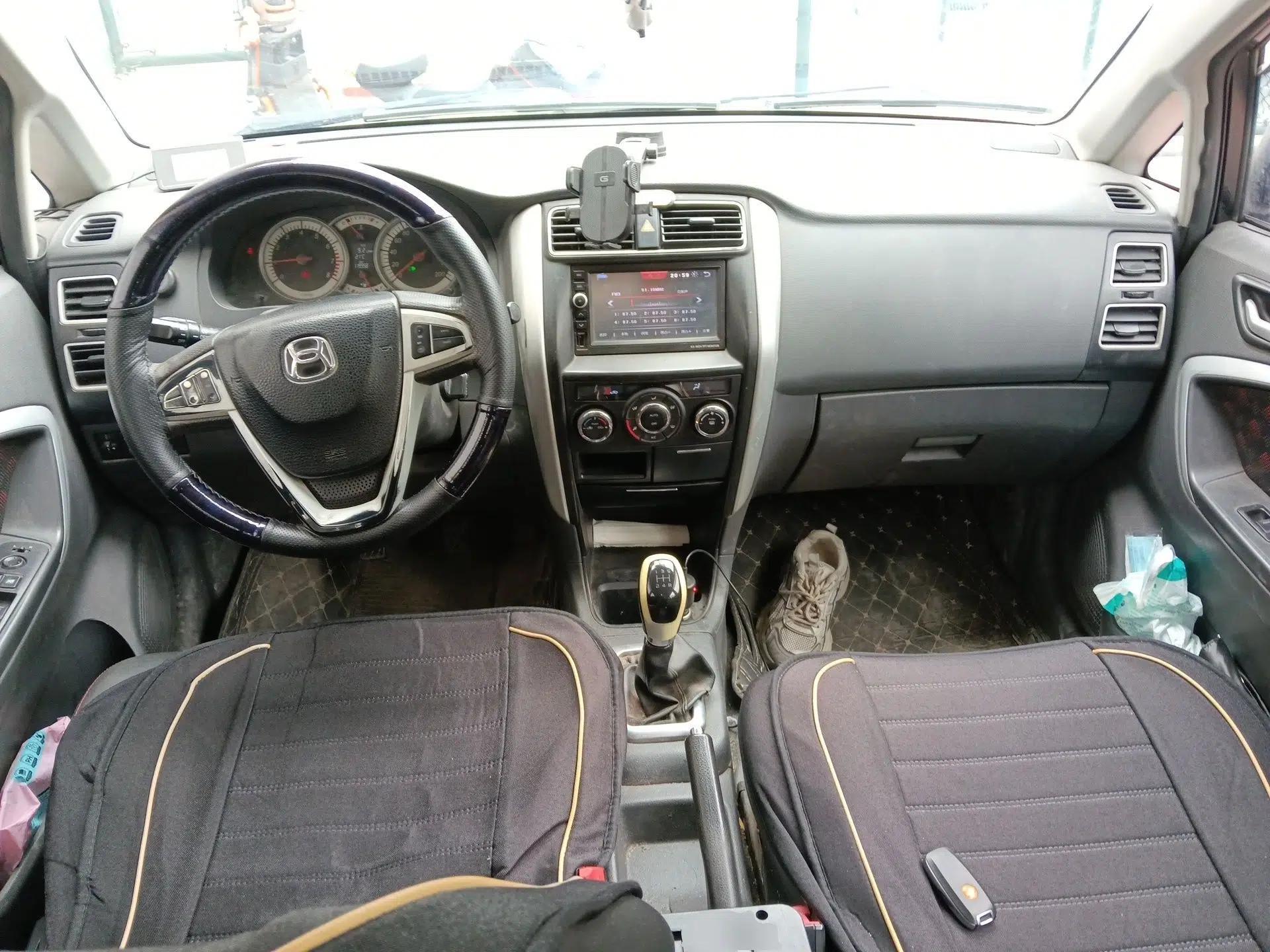 Suzuki Liana A6 2015 Hatchback 1.4L Manual Ideal Model — миниатюра 10