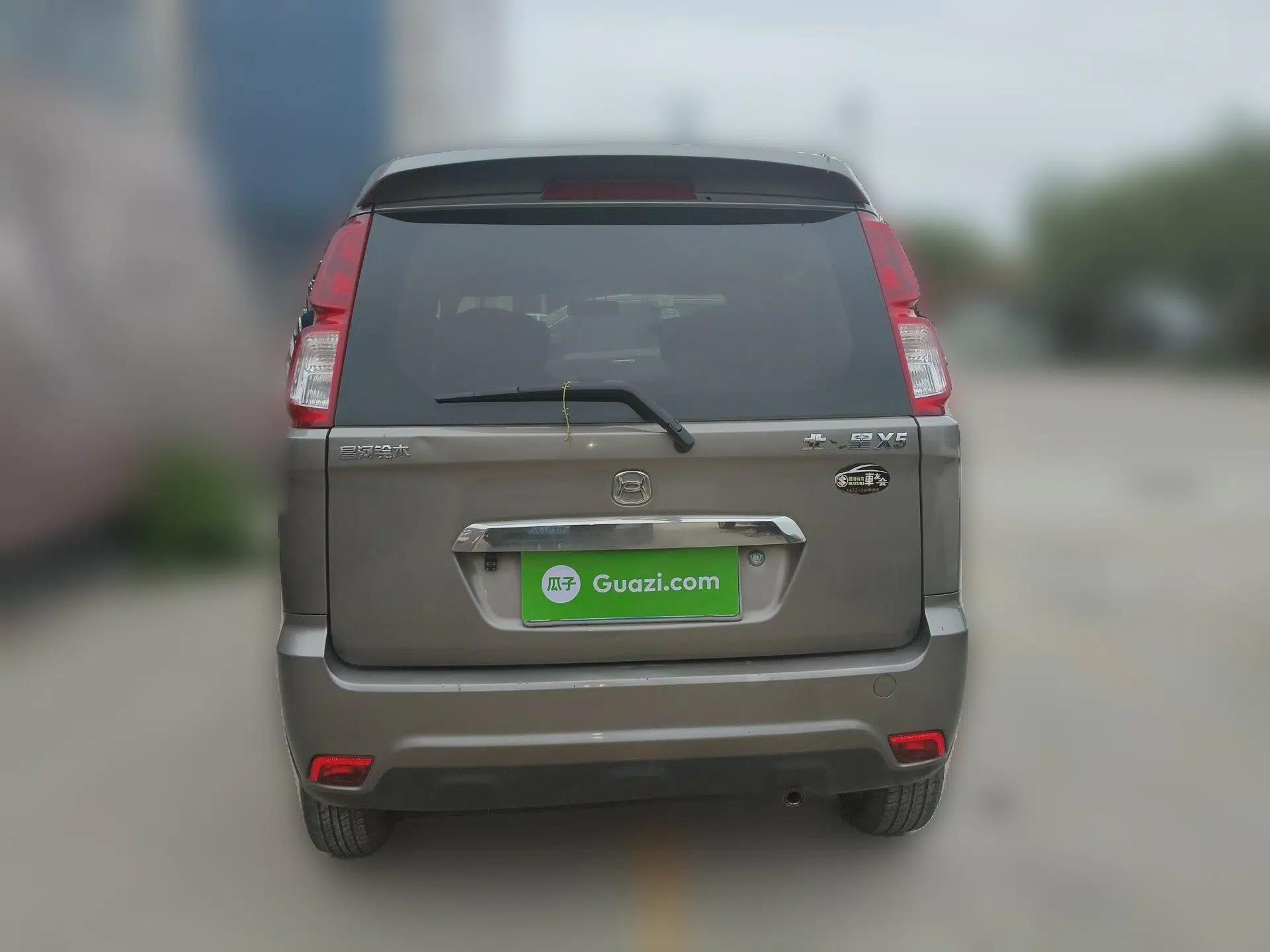 Suzuki Wagon R X5 2013 Cruise Edition 1.4L VVT Standard Model — миниатюра 5
