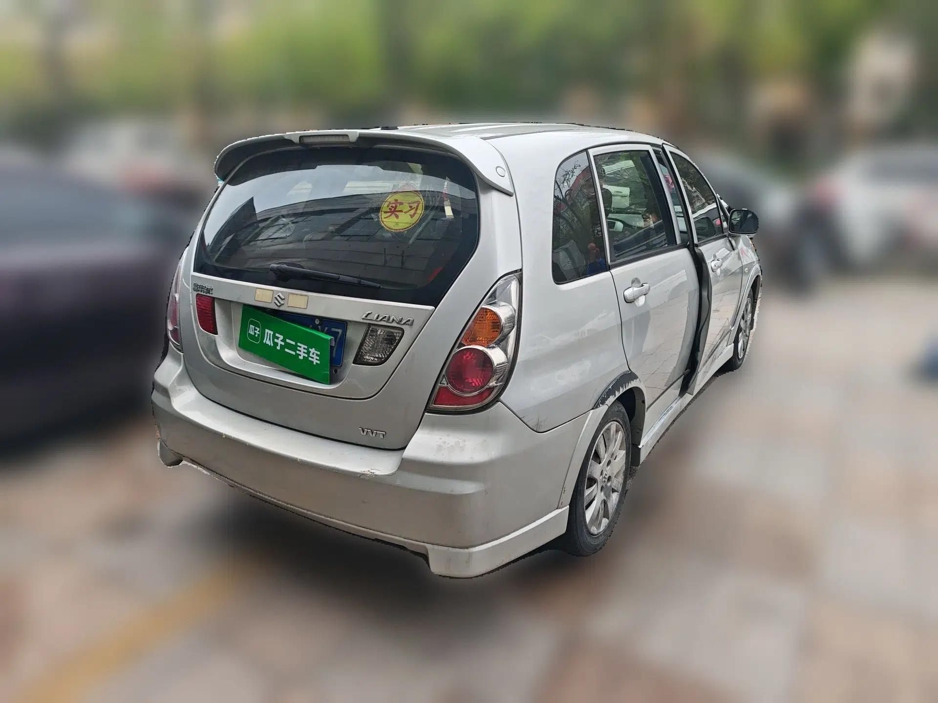 Suzuki Liana 2013 Hatchback 1.4L Manual Standard Model 2 — миниатюра 6