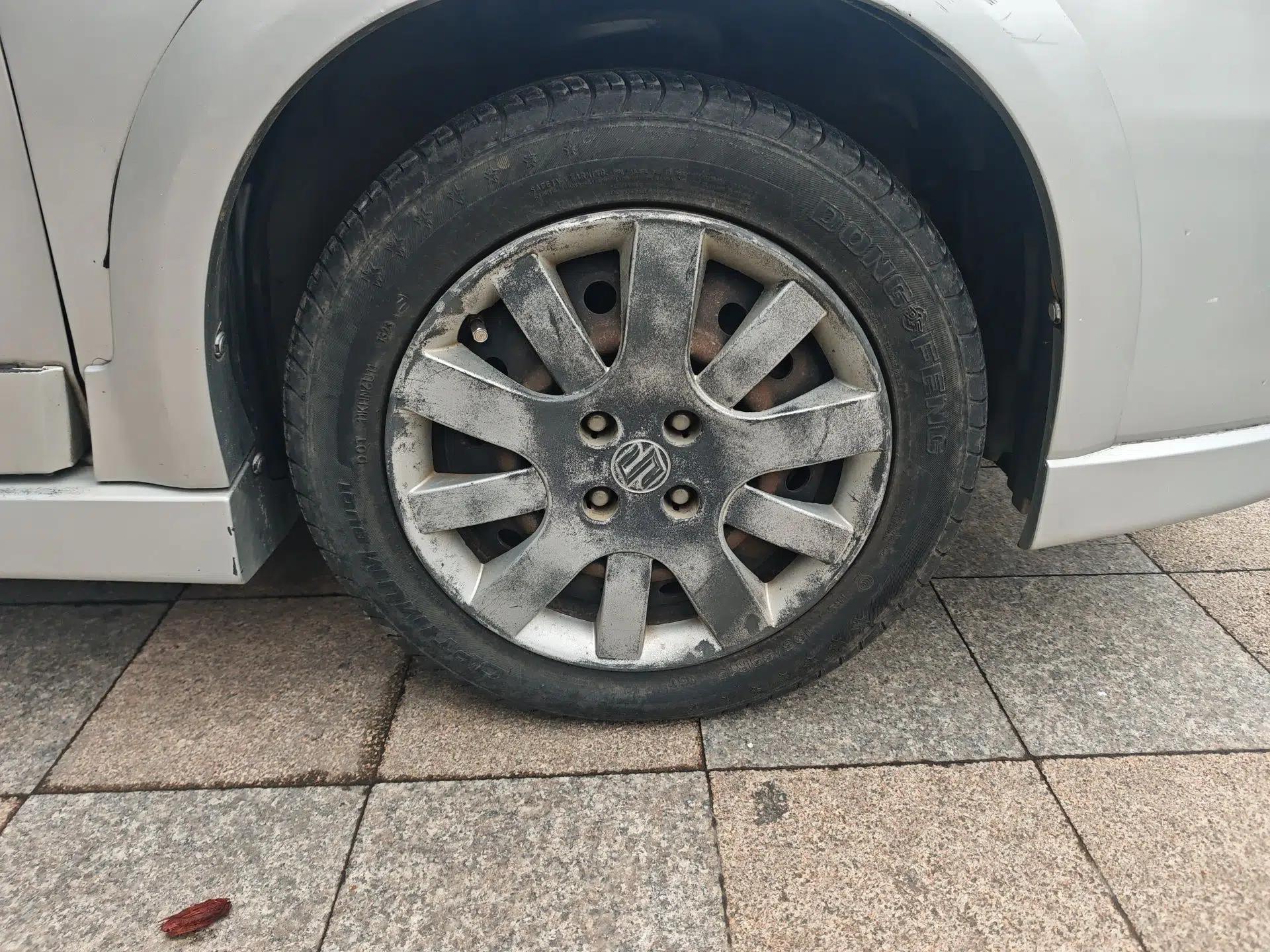 Suzuki Liana 2013 Hatchback 1.4L Manual Standard Model 2 — миниатюра 8