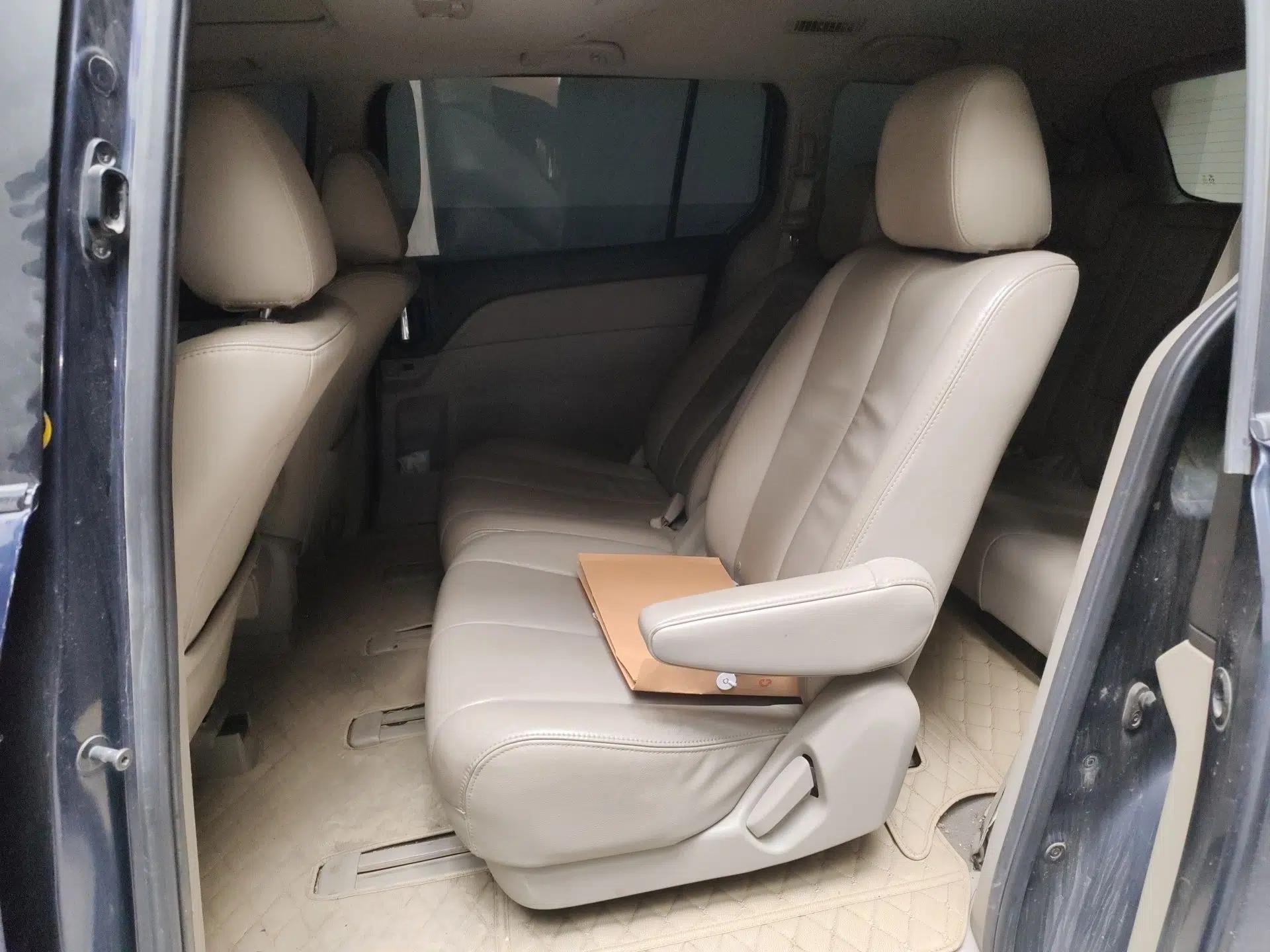 Mazda 8 2011 2.3L Deluxe Edition — миниатюра 18