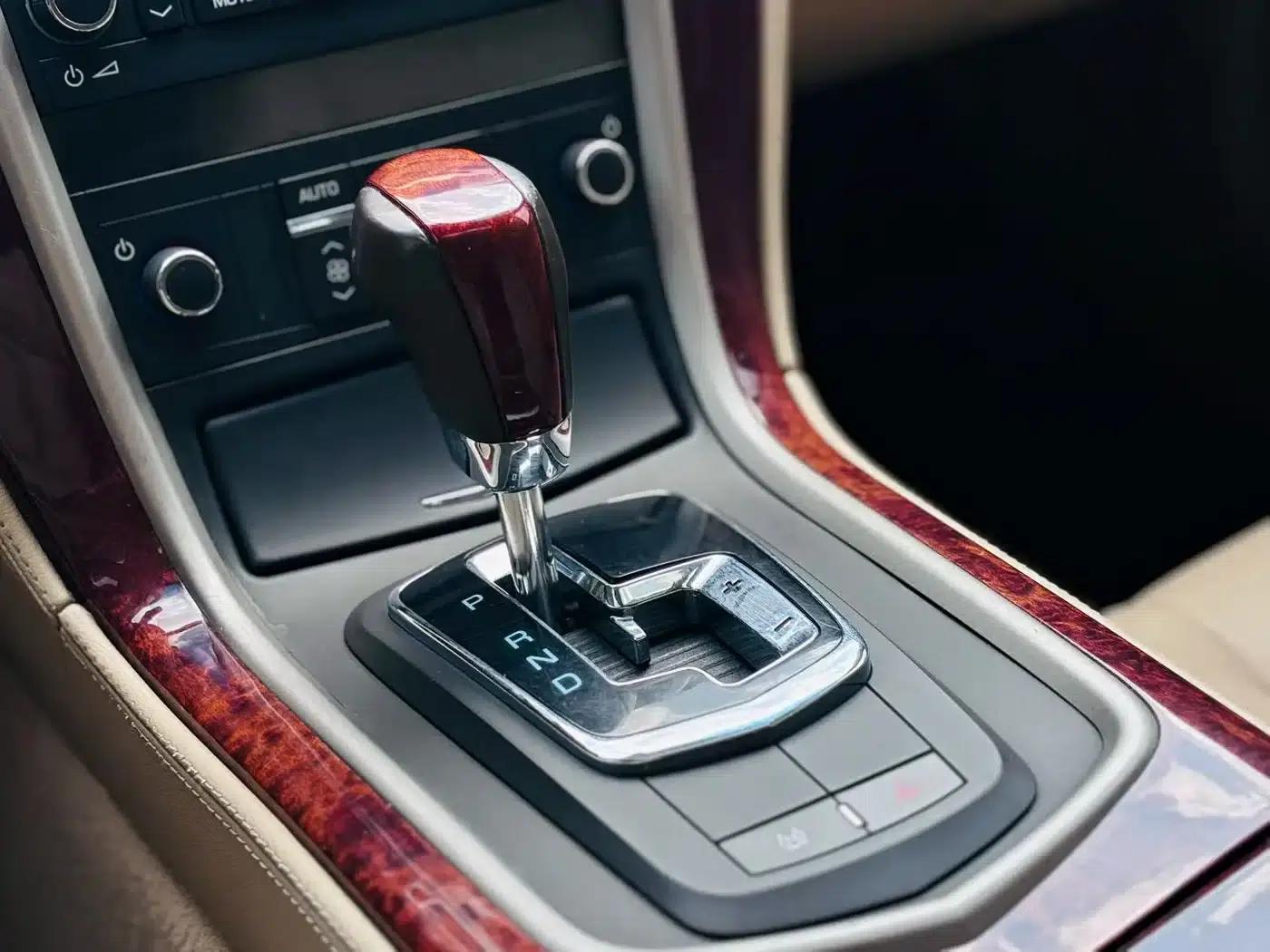 SLS Seville 2012 2.0T Comfort Model — миниатюра 9