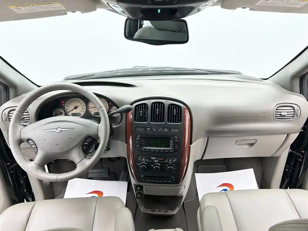 2007 Grand Voyager 3.3L Business Edition — миниатюра 16