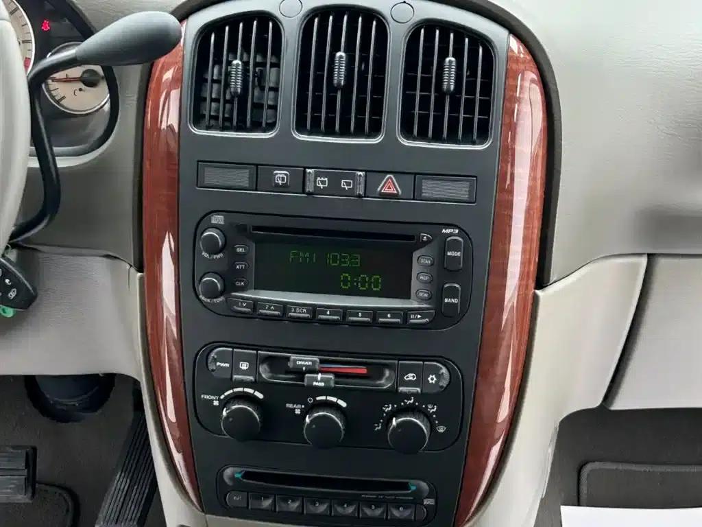 2007 Grand Voyager 3.3L Business Edition — миниатюра 18