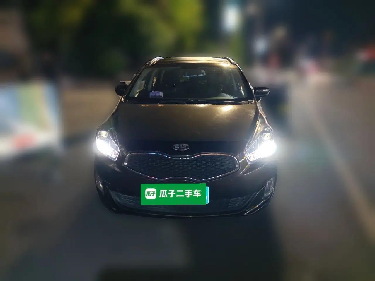 Kia Carens 2013 2.0L 7-Seater Automatic Standard Version China IV Standard — миниатюра 2