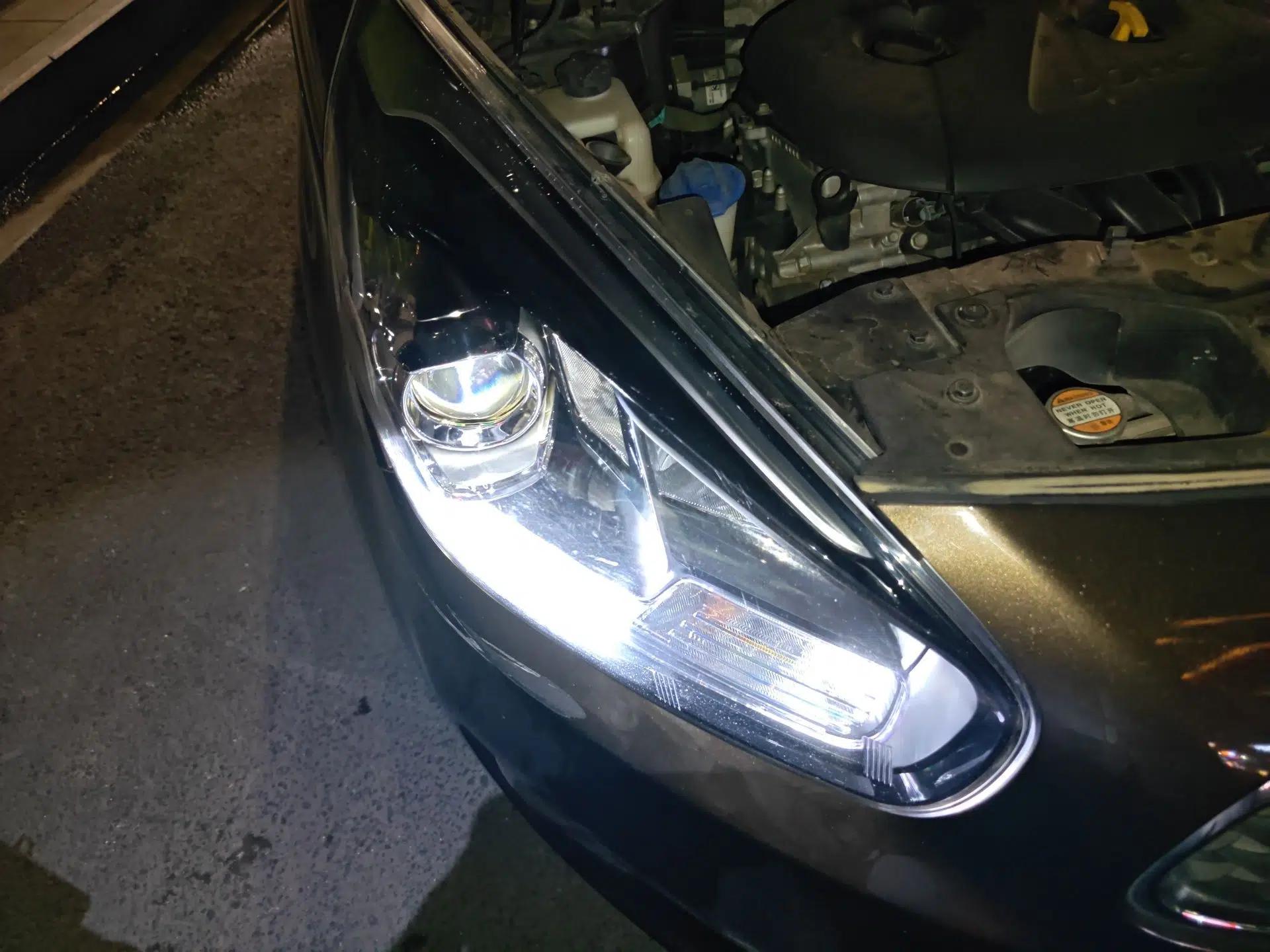 Kia Carens 2013 2.0L 7-Seater Automatic Standard Version China IV Standard — миниатюра 7