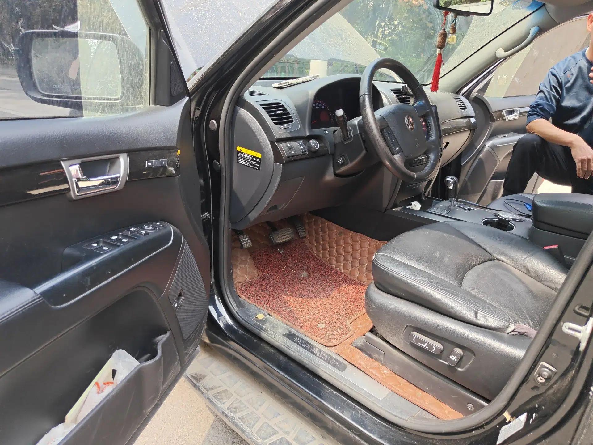 Kia Borrego 2008 3.8L Luxury Edition China IV — миниатюра 17