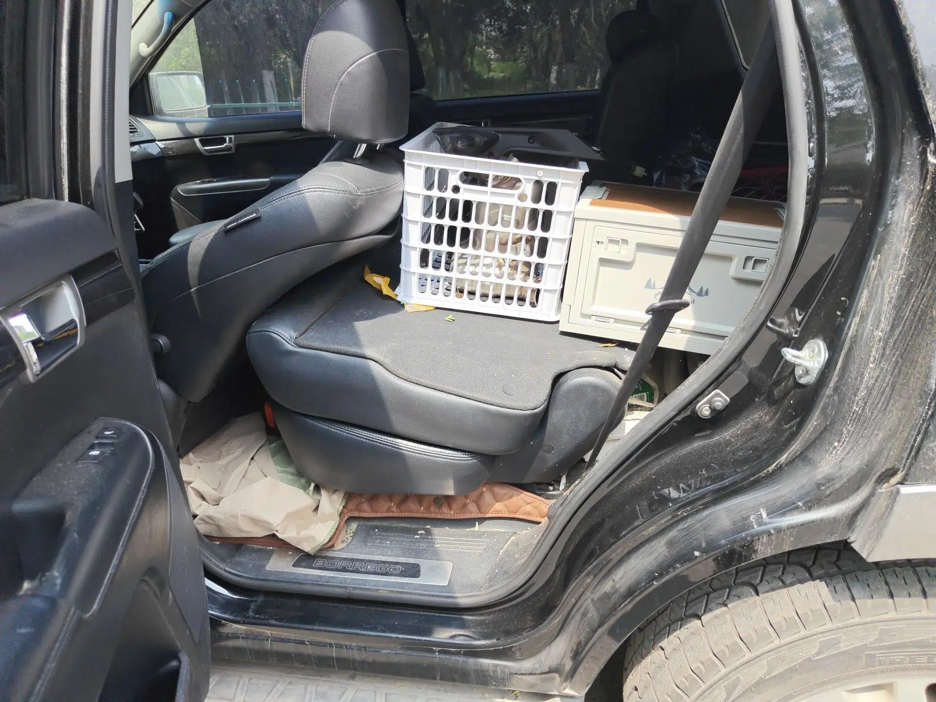 Kia Borrego 2008 3.8L Luxury Edition China IV — миниатюра 18
