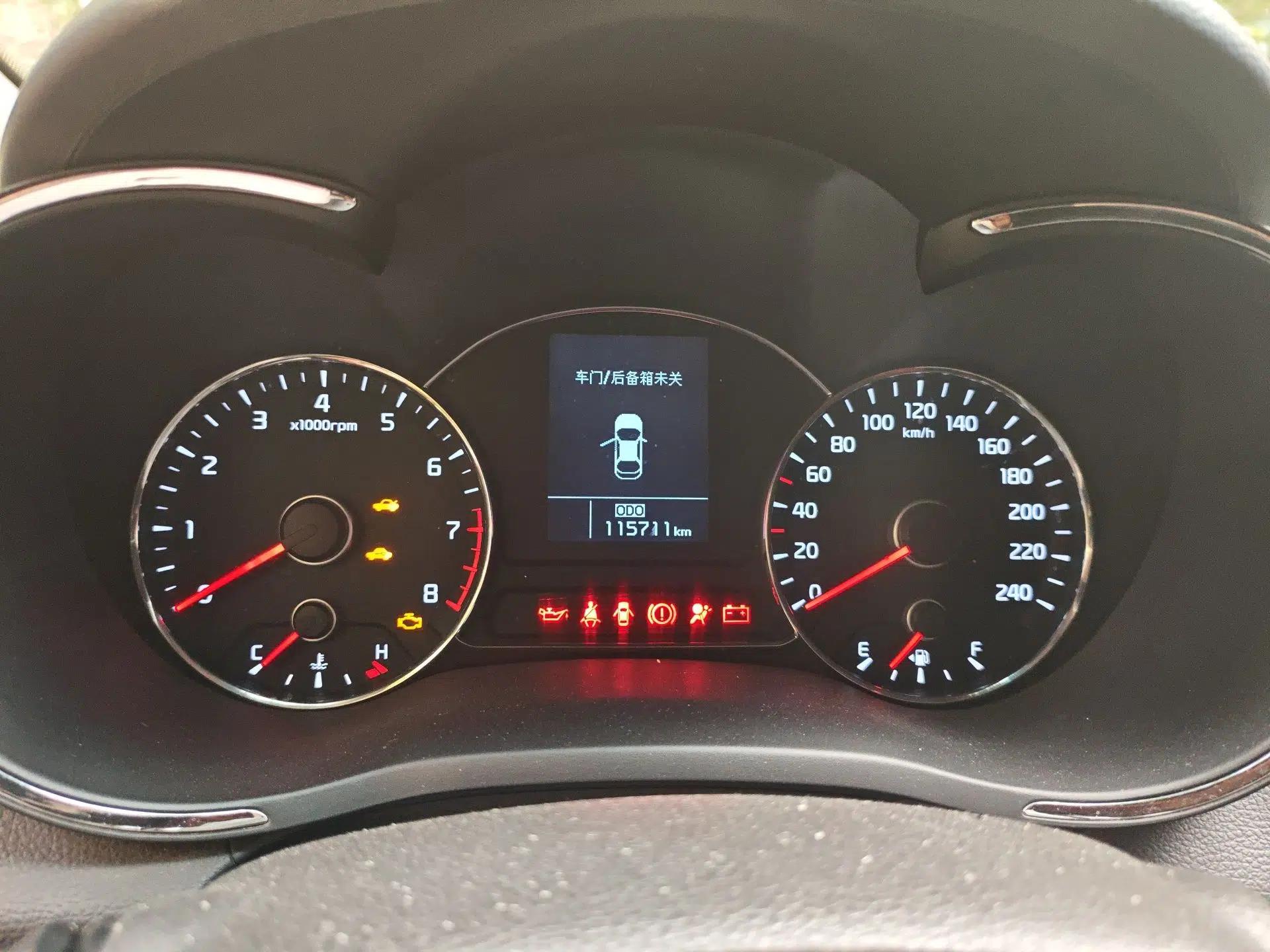 Kia K3S 2014 1.6L Manual GLS — миниатюра 12