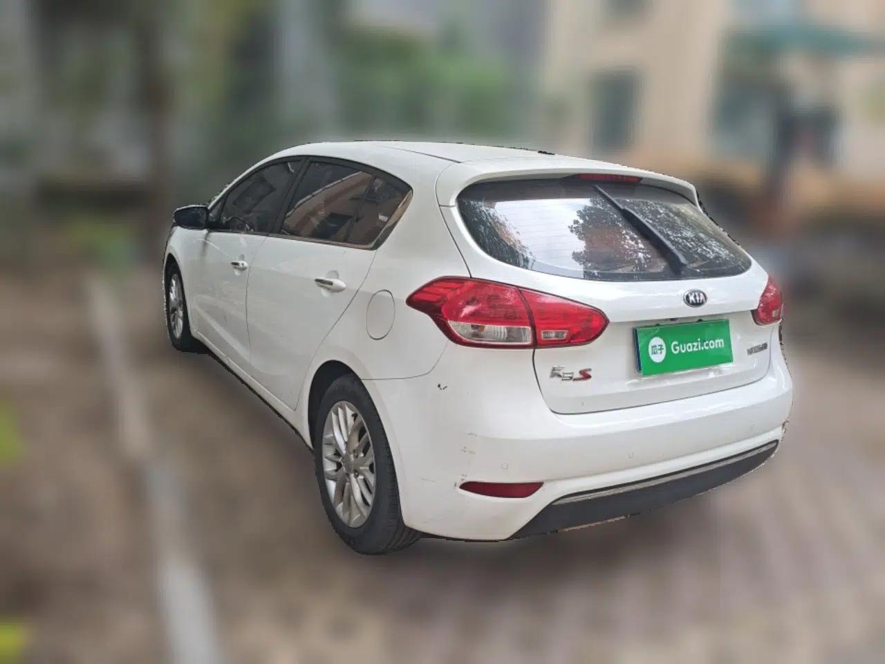 Kia K3S 2014 1.6L Manual GLS — миниатюра 4