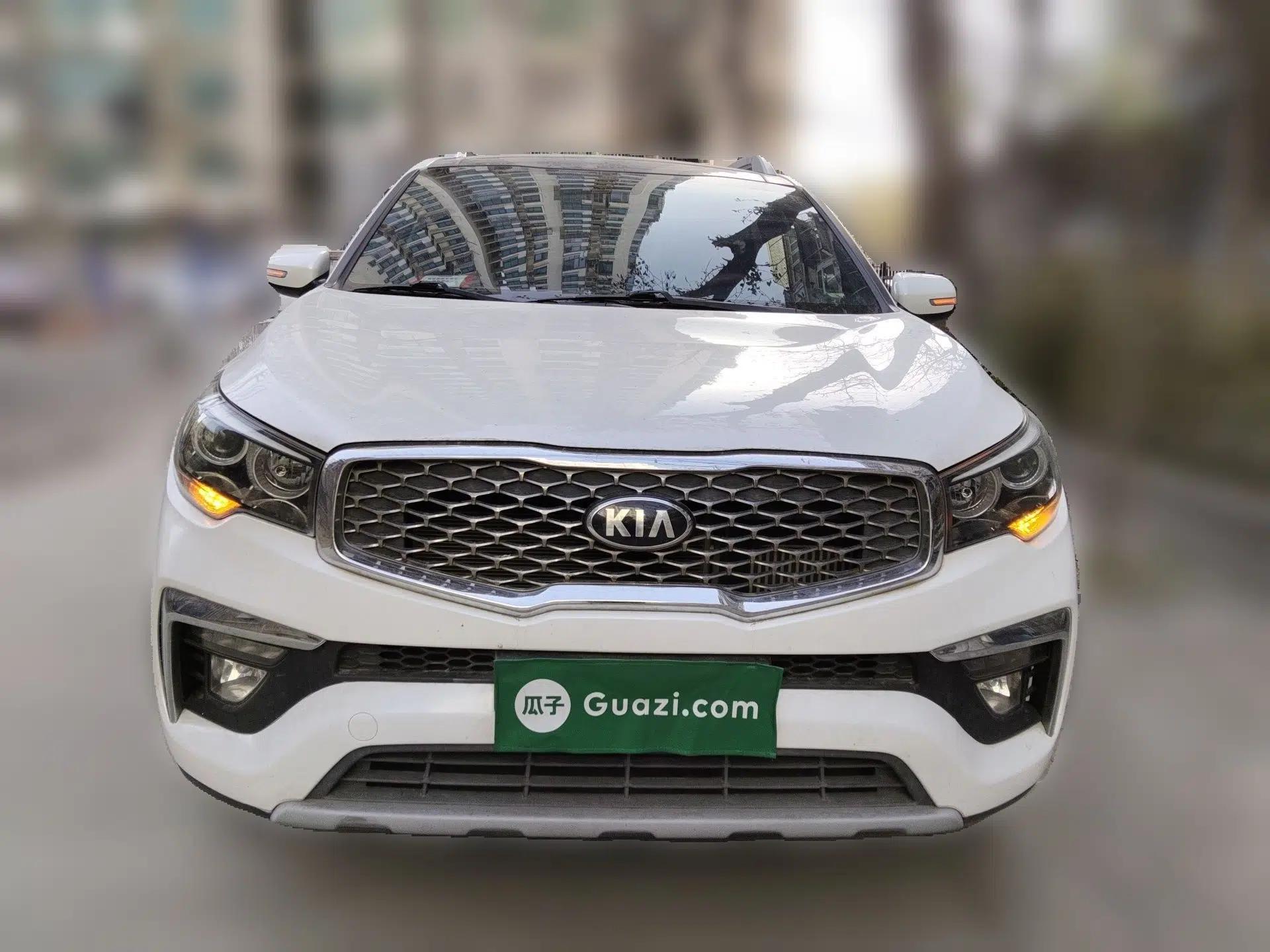 Kia KX7 2020 2.0T Automatic Two-Wheel Drive GLS 7-Seater — миниатюра 2