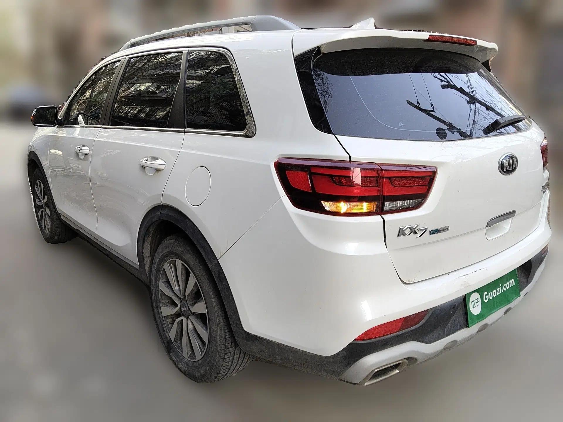 Kia KX7 2020 2.0T Automatic Two-Wheel Drive GLS 7-Seater — миниатюра 4