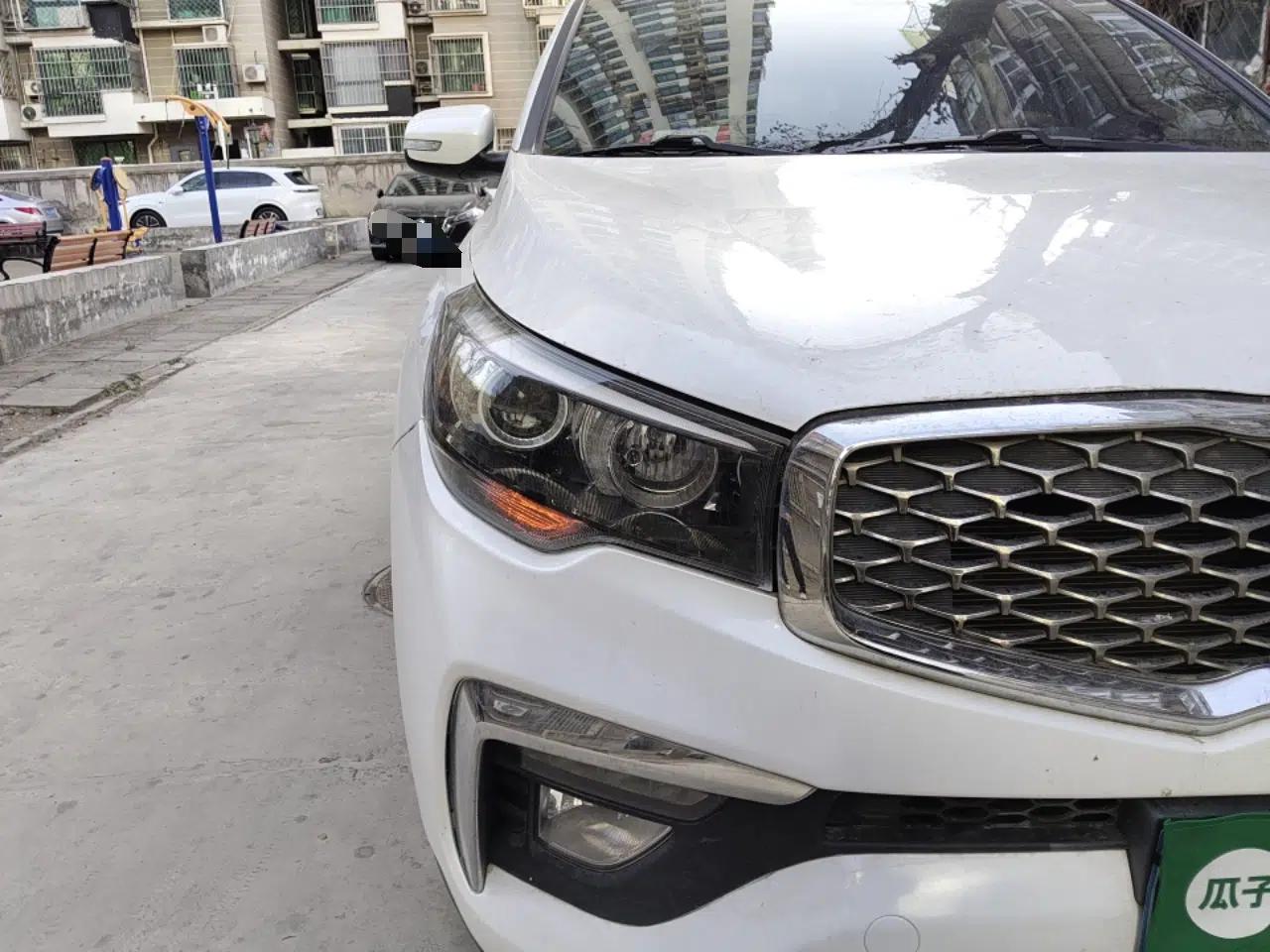 Kia KX7 2020 2.0T Automatic Two-Wheel Drive GLS 7-Seater — миниатюра 7