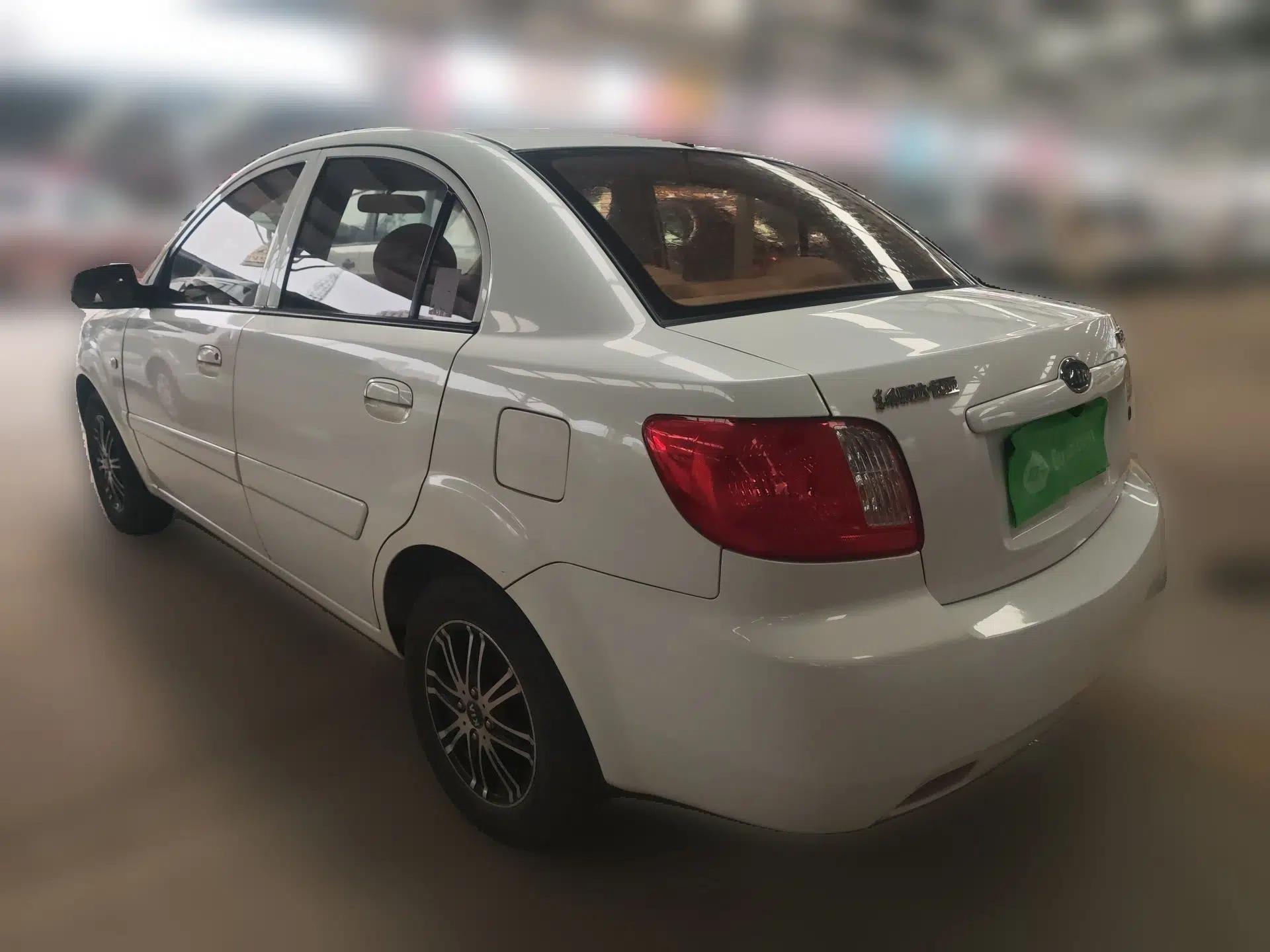 Kia Rio 2007 1.4L AT GL — миниатюра 4