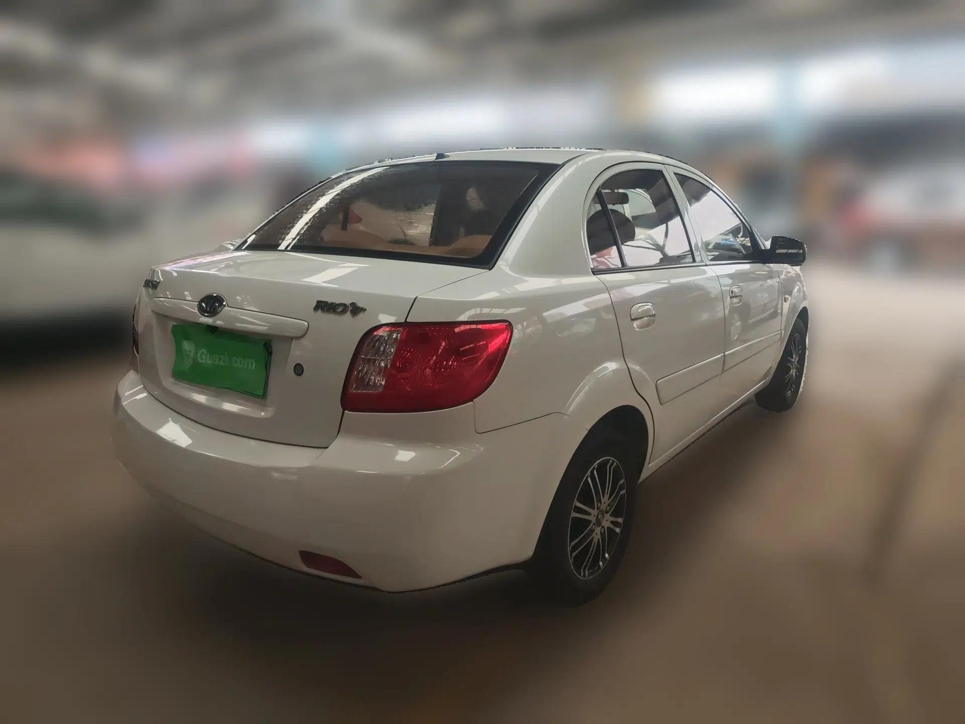 Kia Rio 2007 1.4L AT GL — миниатюра 6