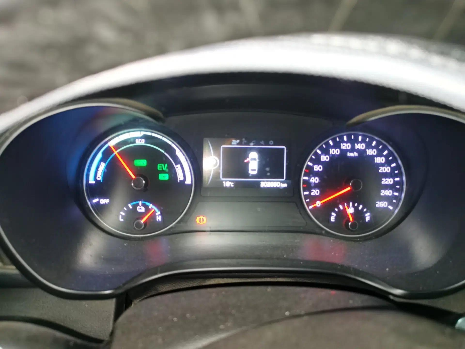 Kia K5 New Energy 2018 2.0L Smart Enjoyment Version — миниатюра 12