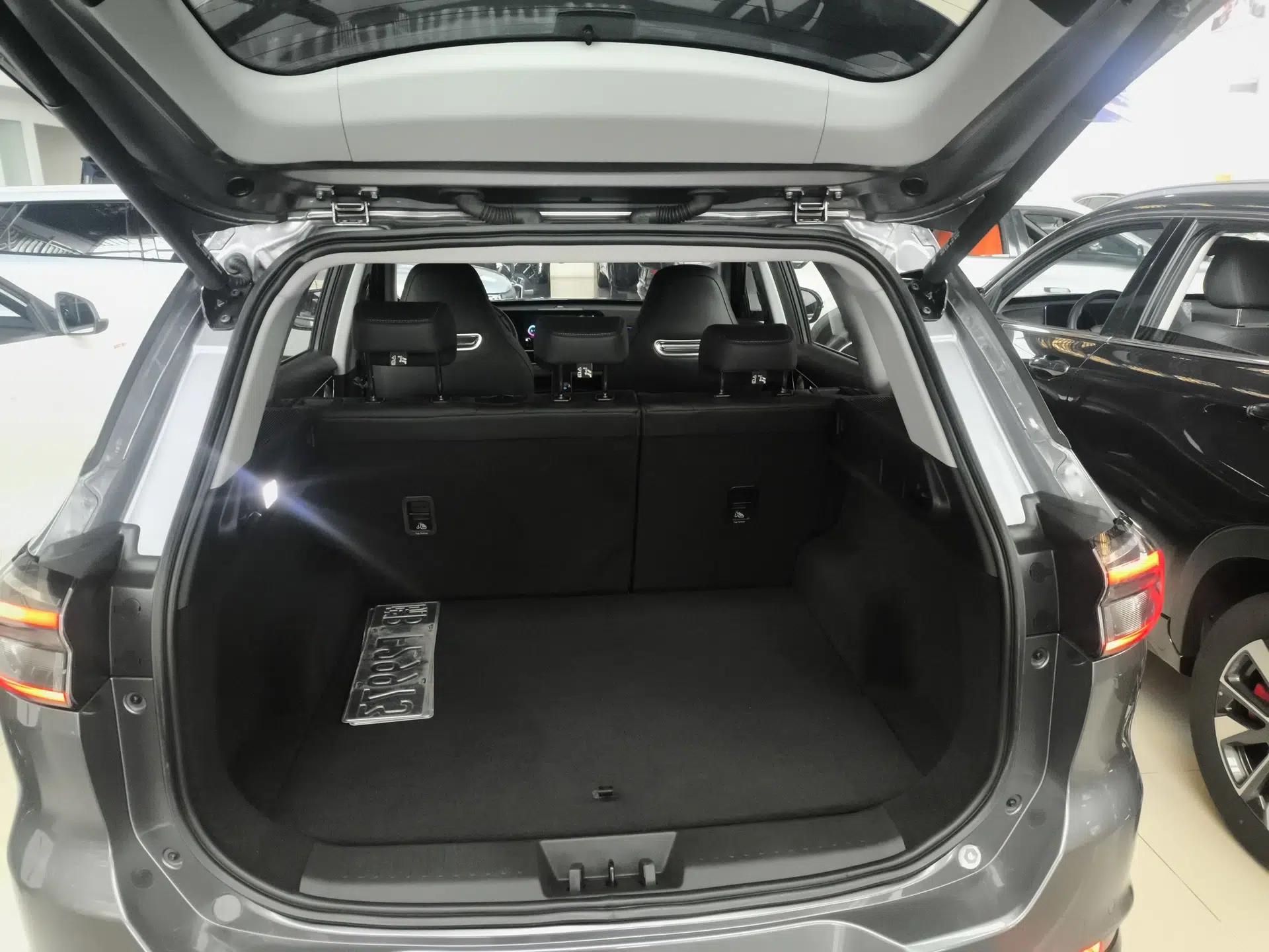 Chery Tiggo 7 PLUS New Energy 2023 Champion Edition 1.5T 100KM Speedy Version — миниатюра 22