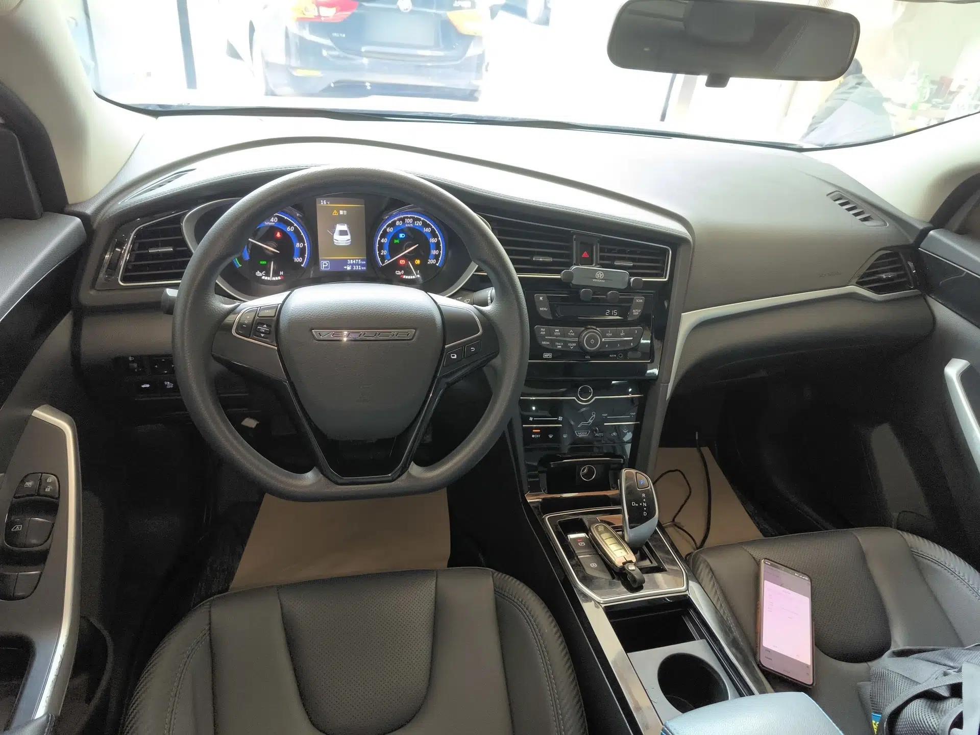 Venucia D60EV 2022 Standard Range Smart Drive Version — миниатюра 13