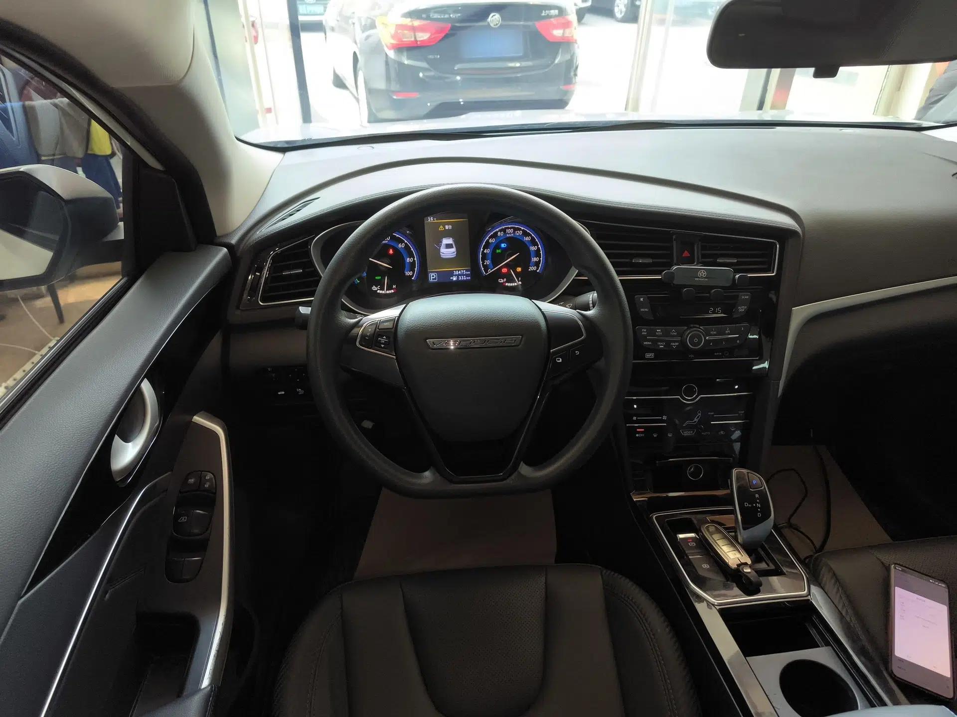 Venucia D60EV 2022 Standard Range Smart Drive Version — миниатюра 14